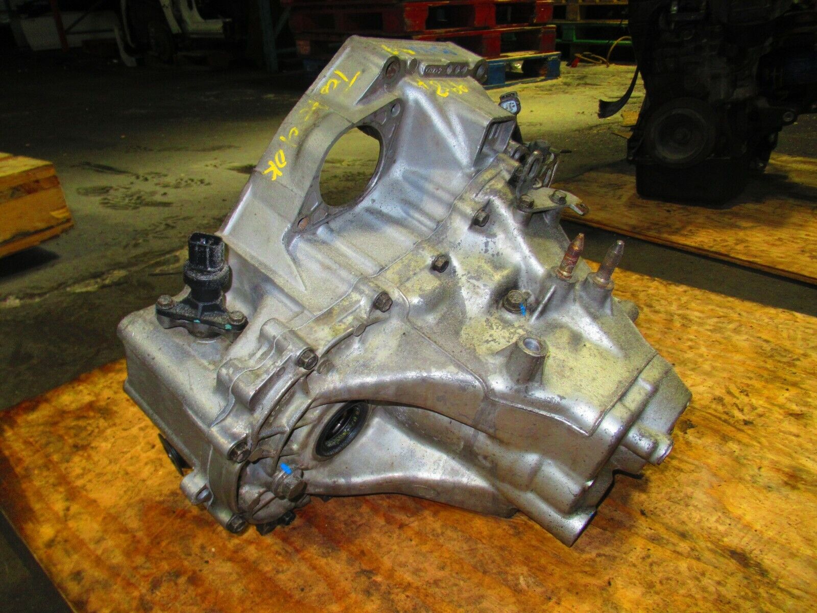 JDM 1998 B18C TYPE R LSD TRANSMISISON 5 SPEED 4.7 SPEC R LSD TRANSMISSION B18C - Fresh Stock Dated February 2026