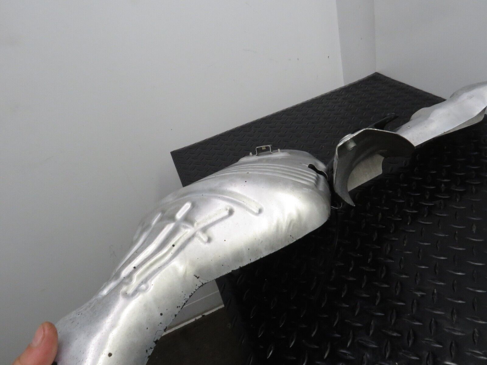 05 06 HONDA CBR 600RR CBR600RR OEM EXHAUST HEAT SHIELD SET HEAT SHIELDS - Fresh Stock Dated February 2026