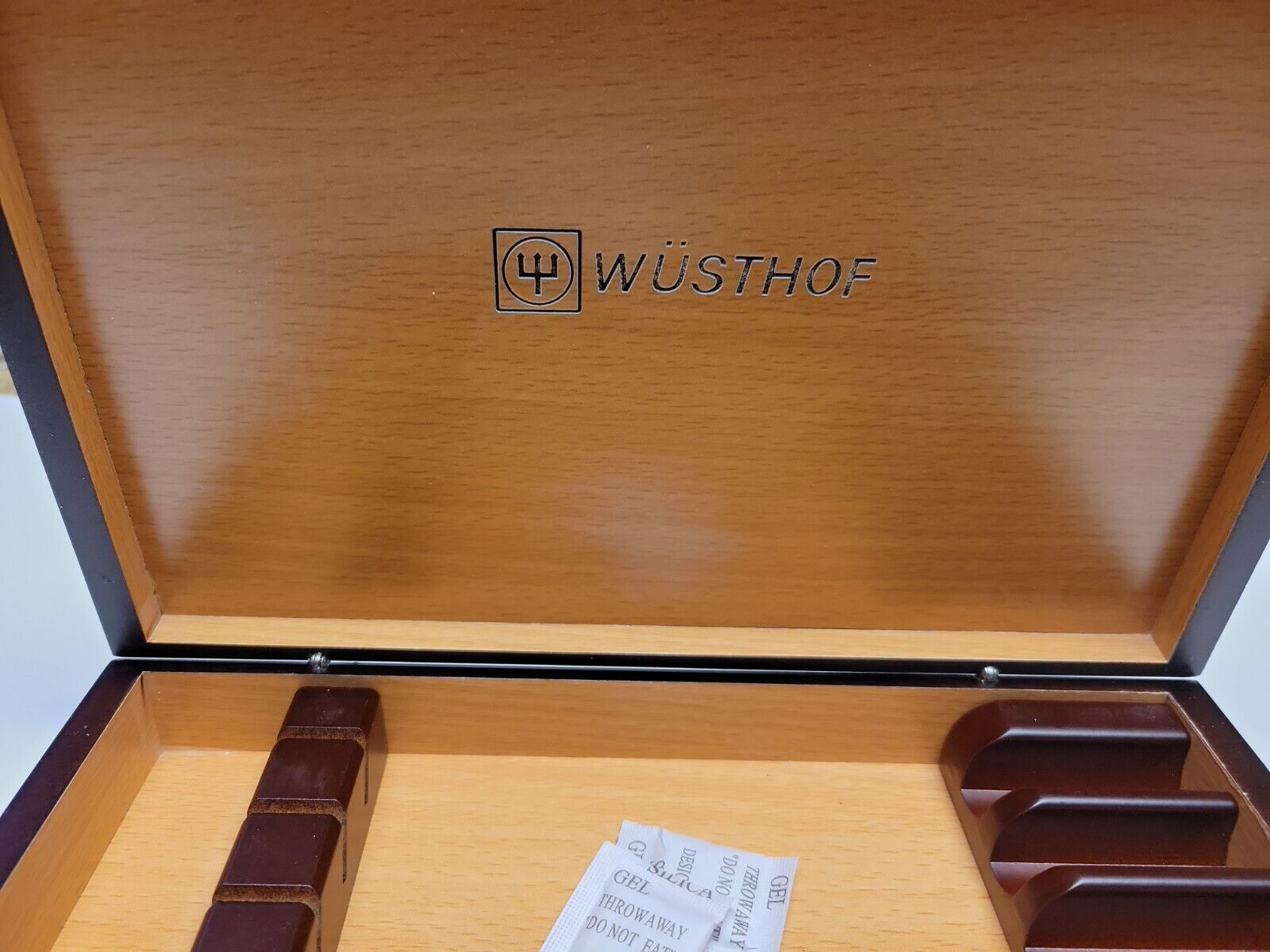 Wusthof  8 Piece Steak Knife Set 9468 Brown Case and 9468-4 Black Case - Fresh Stock Dated February 2026