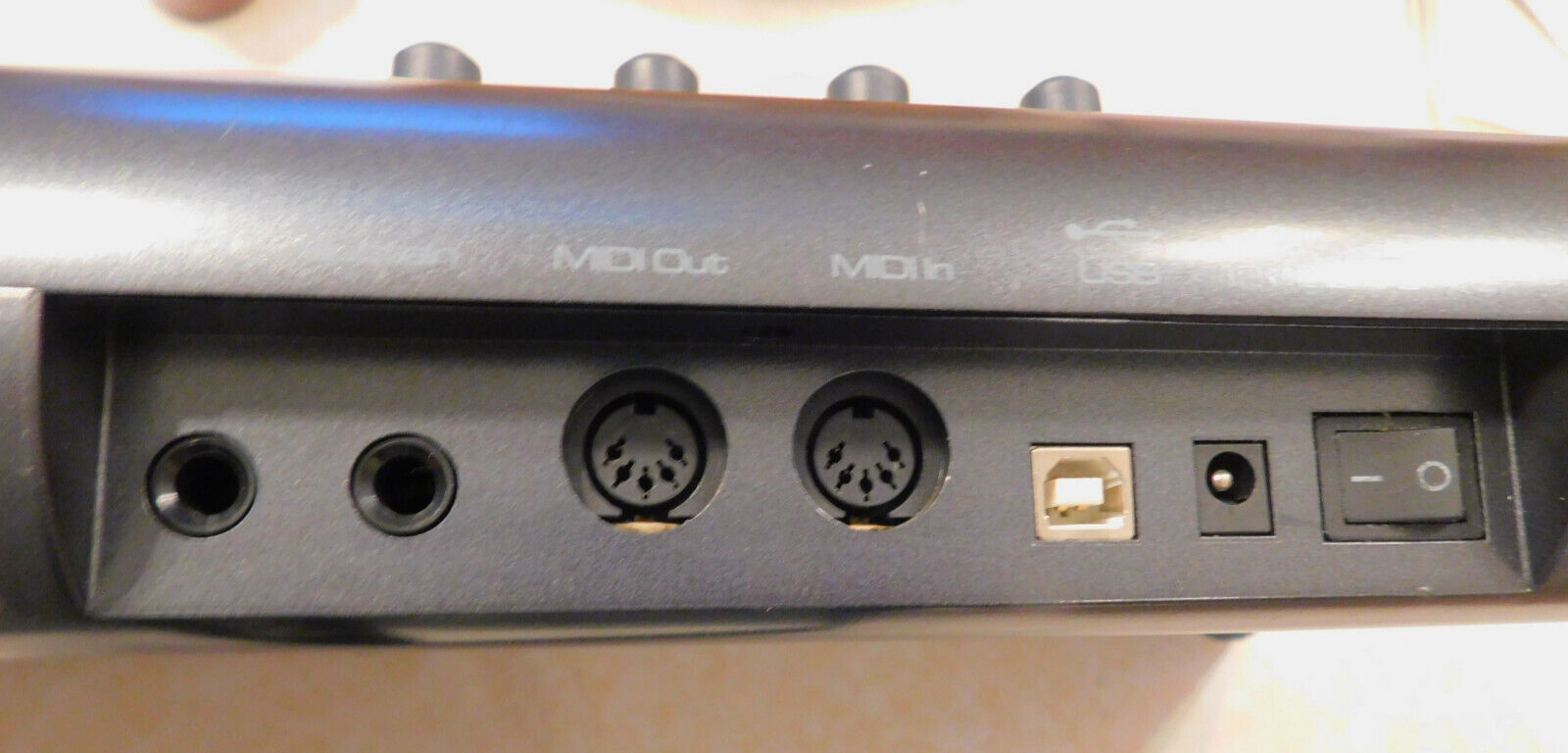 M-Audio AXIOM 25 Key Semi Weighted USB MIDI Keyboard Controller - Fresh Stock Dated February 2026