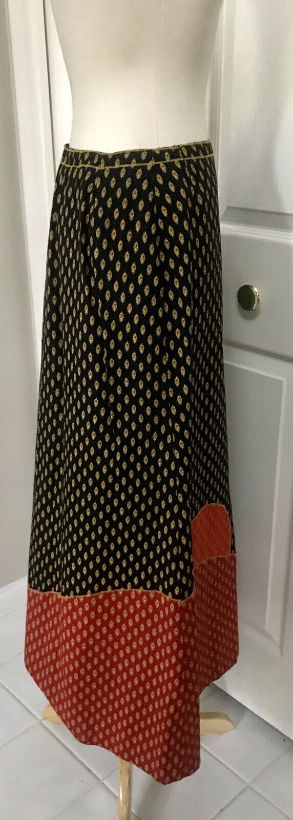 Vintage Anne Klein Appliqué A-Line Midi Skirt Boho Folk Cottagecore 26” Waist - Fresh Stock Dated December 2025