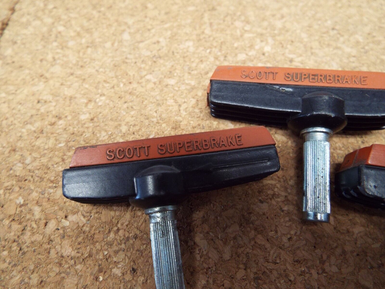 ~ 4 SCOTT MATHAUSER SUPERBRAKE Cantilever Finned Brake Shoes And Holders MK3 ~ - Fresh Stock Dated February 2026