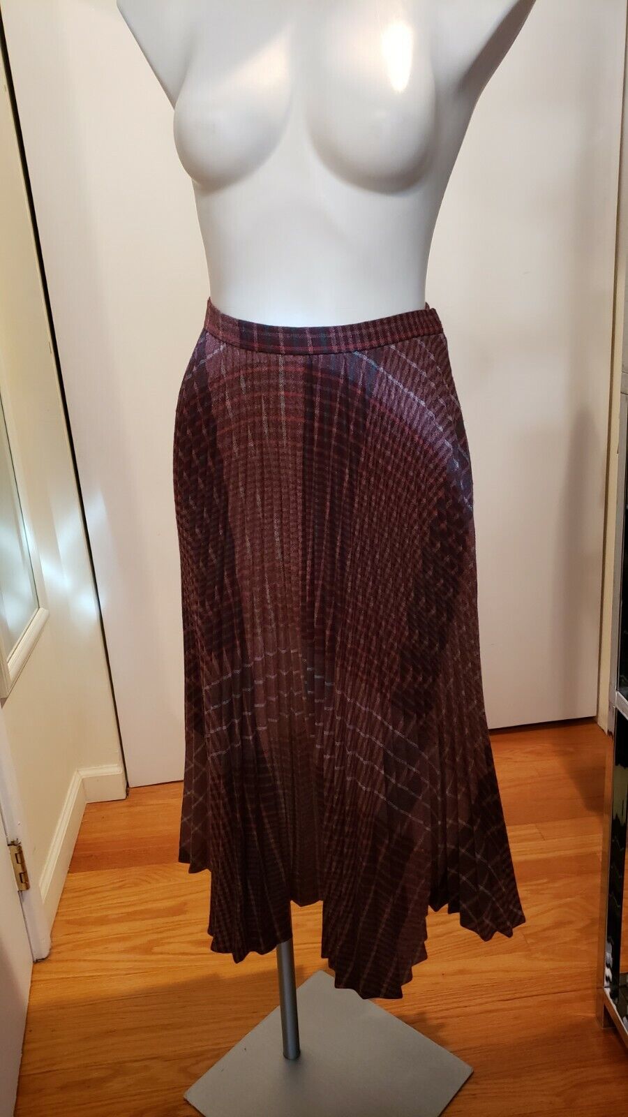 80's Women's Burgundy Pleated Plaided Skirt by JONES NY, a small Sz10 - Fresh Stock Dated March 2026