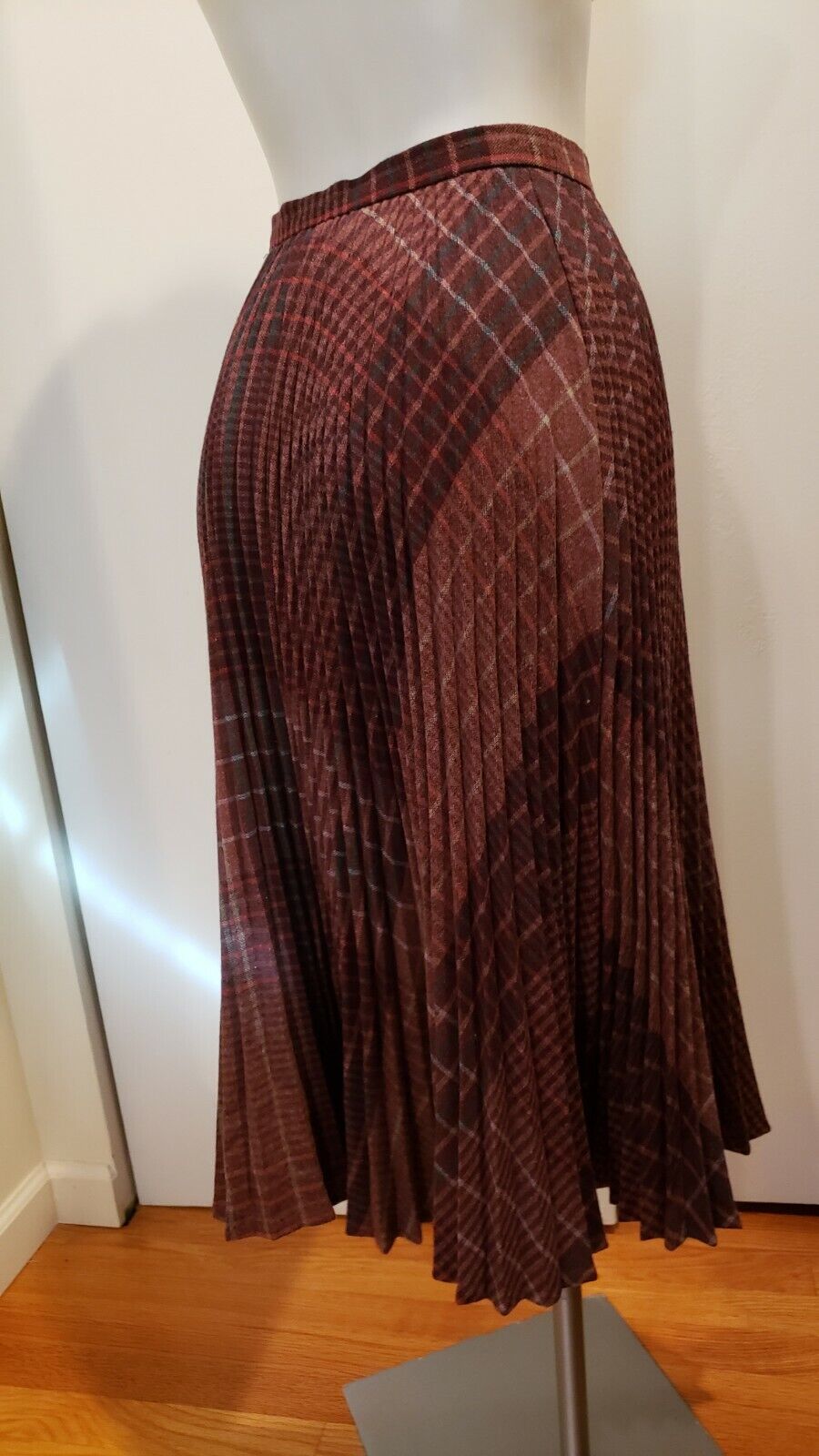 80's Women's Burgundy Pleated Plaided Skirt by JONES NY, a small Sz10 - Fresh Stock Dated March 2026