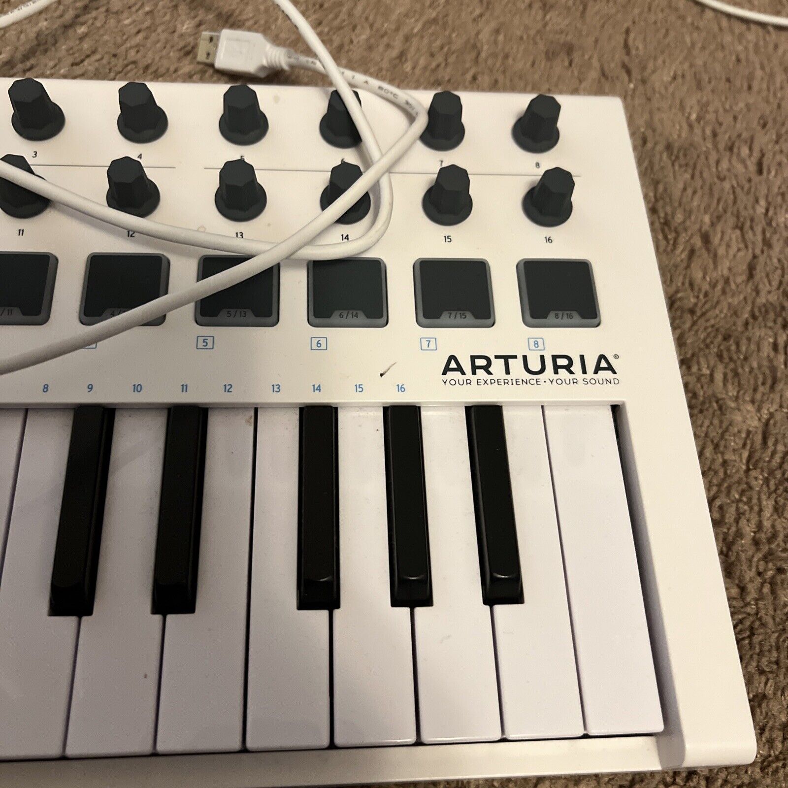 Arturia Minilab MKII 25-Key MIDI Controller Keyboard w/USB - Pre Owned - Fresh Stock Dated February 2026