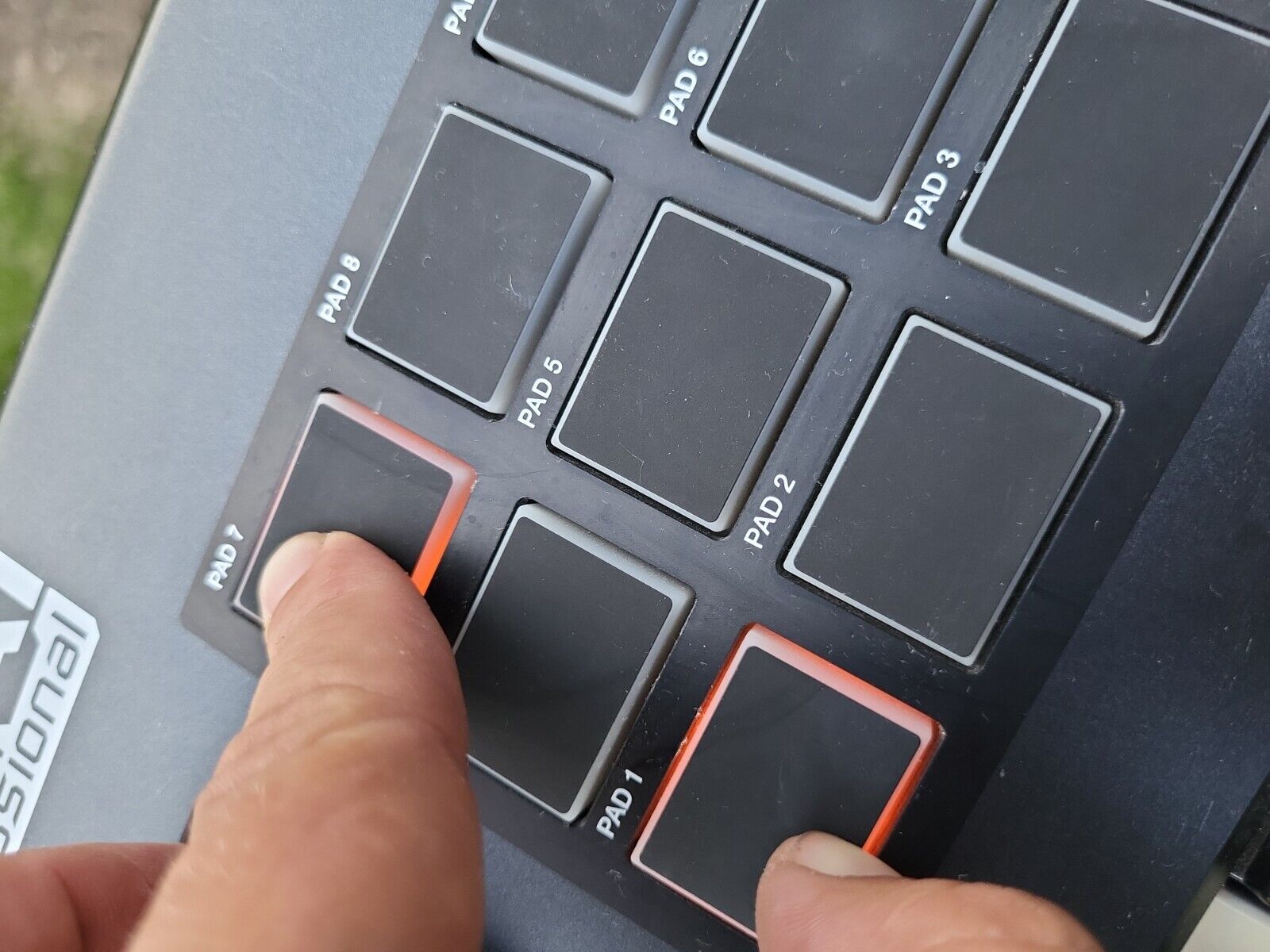 AKAI Synthstation 49 Midi Controller Keyboard Workstation No iPad - Fresh Stock Dated February 2026