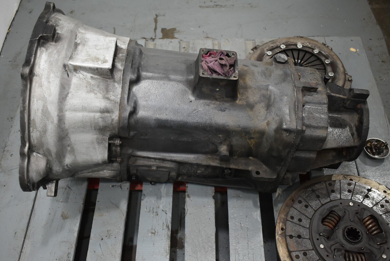 NV5600 w/ Clutch - 2004 Ram 3500 DRW Diesel #04-9332 - Fresh Stock Dated February 2026