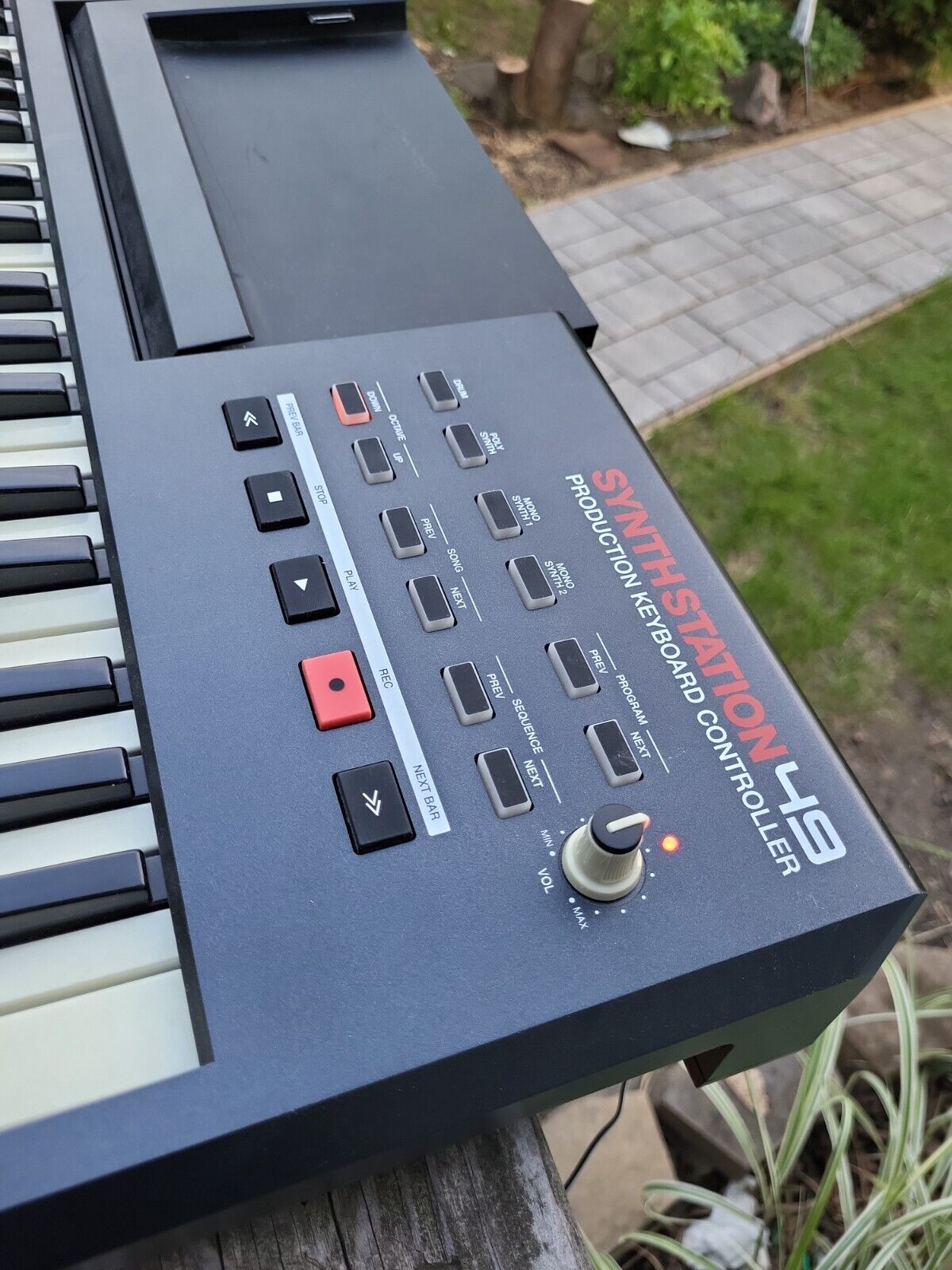 AKAI Synthstation 49 Midi Controller Keyboard Workstation No iPad - Fresh Stock Dated February 2026
