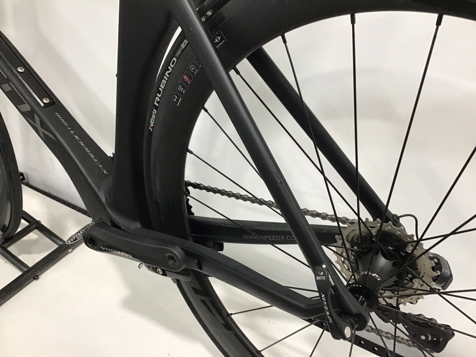 SpeedX Leopard Pro Road Bike 59cm Carbon Shimano Ultegra Di2 - Fresh Stock Dated February 2026