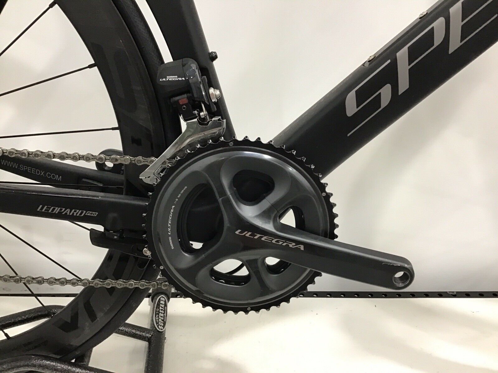 SpeedX Leopard Pro Road Bike 59cm Carbon Shimano Ultegra Di2 - Fresh Stock Dated February 2026
