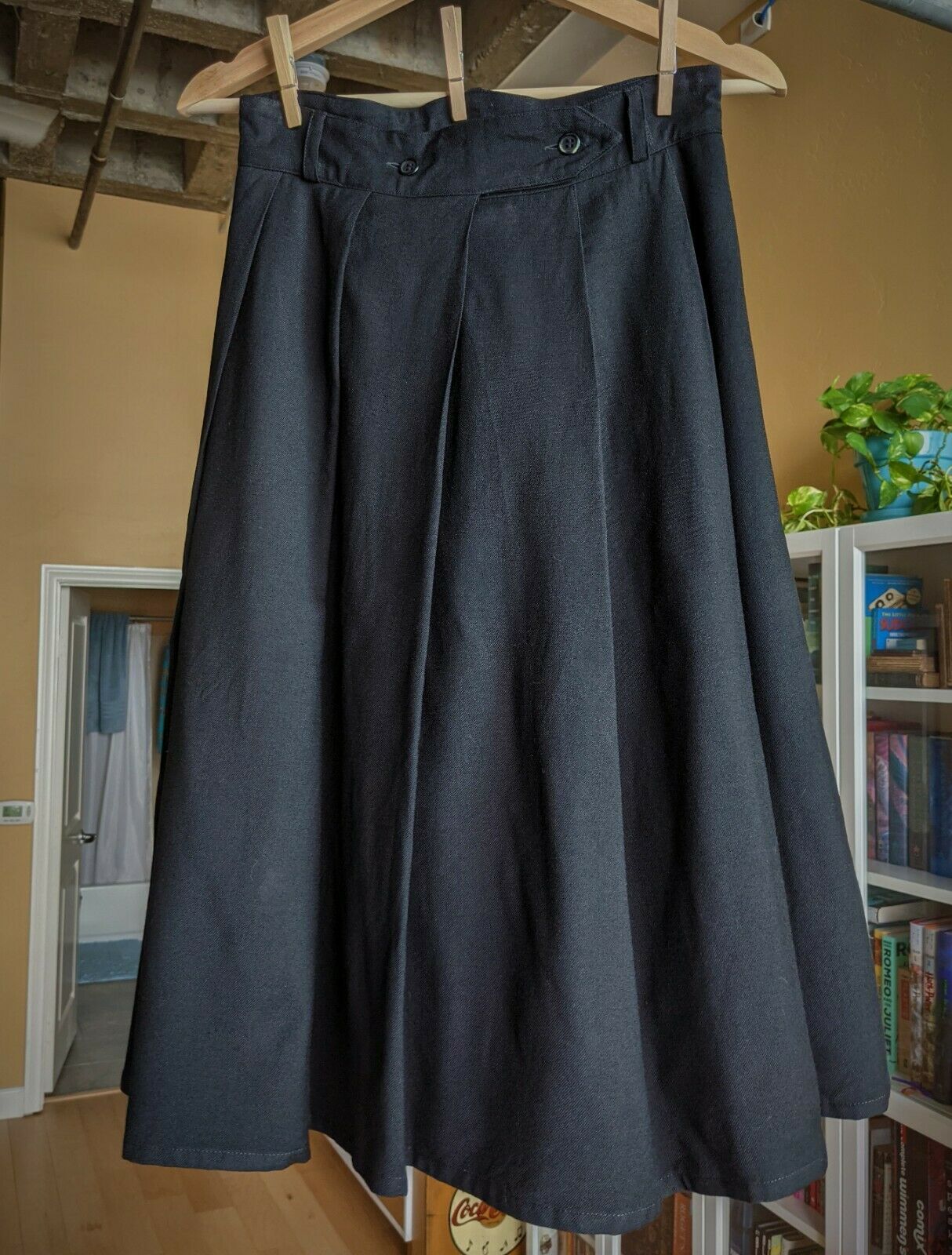 VINTAGE 1970s Black Wool Skirt Pleats MICMAC ST TROPEZ Schoolgirl Size S FRENCH - Fresh Stock Dated December 2025