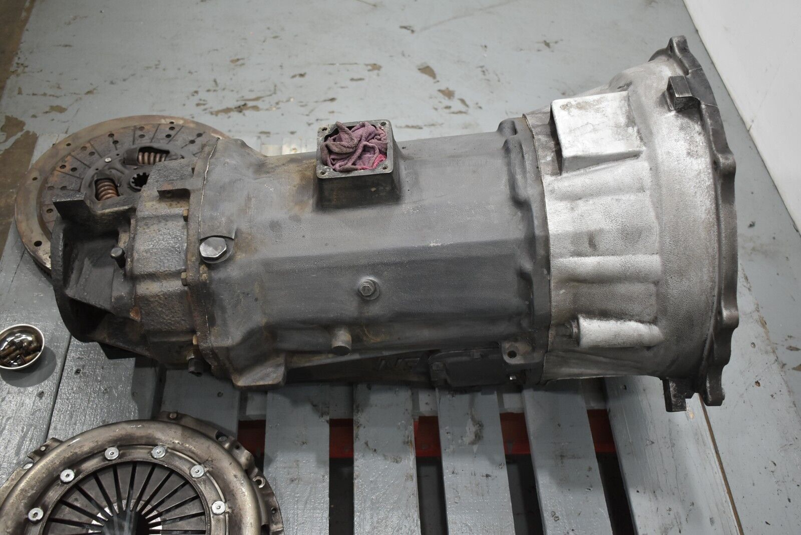 NV5600 w/ Clutch - 2004 Ram 3500 DRW Diesel #04-9332 - Fresh Stock Dated February 2026