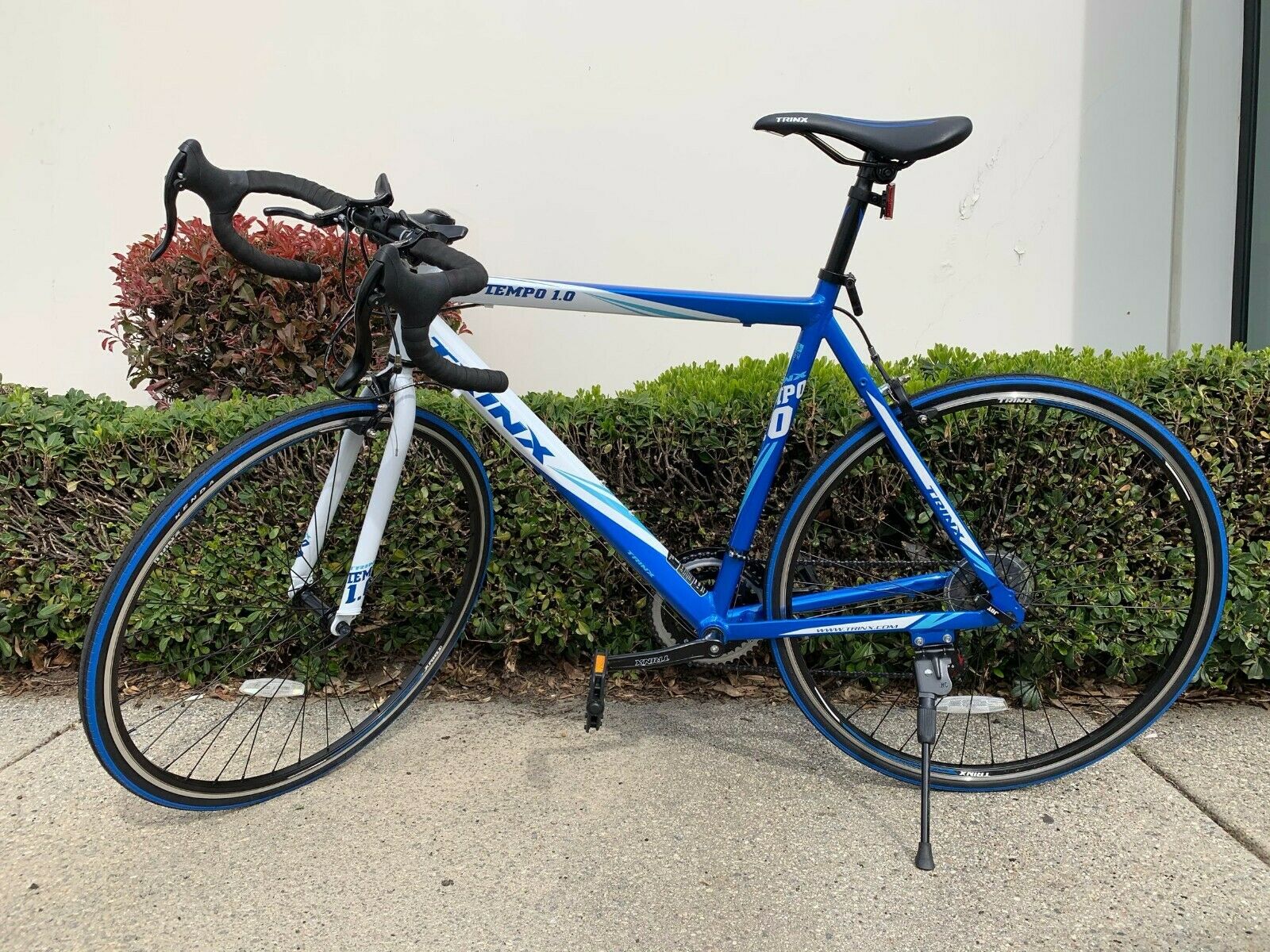 Trinx TEMPO1.0 700C Road Bike Shimano 21 Speed Racing Bicycle 53/56cm Frame NEW - Fresh Stock Dated February 2026