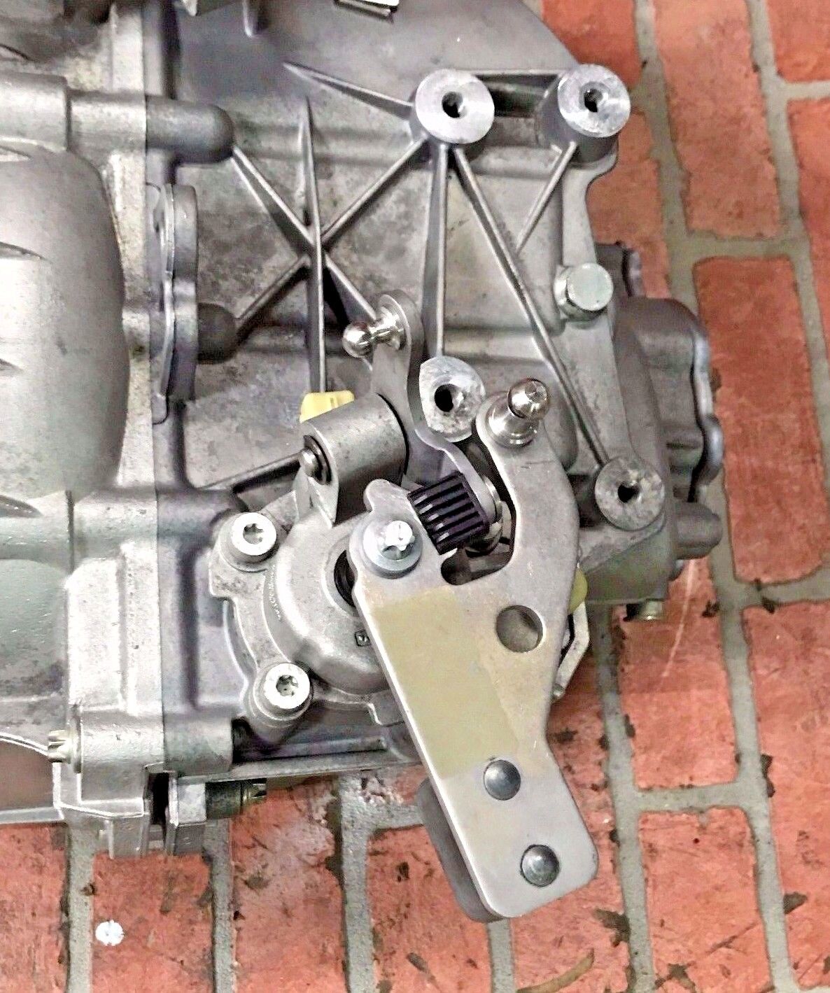 2007-2010 MINI COOPER S R55 R56 R57 6-SPEED MANUAL TRANSMISSION OEM 23007568718 - Fresh Stock Dated February 2026