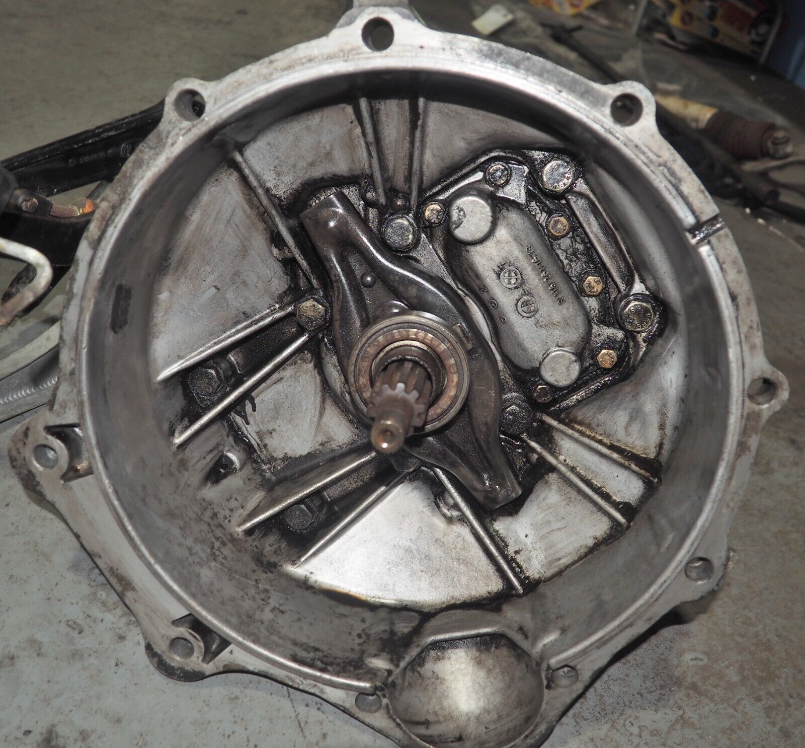 Mercedes W126 W123 W116 W115 Manual Transmission Gearbox OEM W/Pedals & Linkage - Fresh Stock Dated February 2026