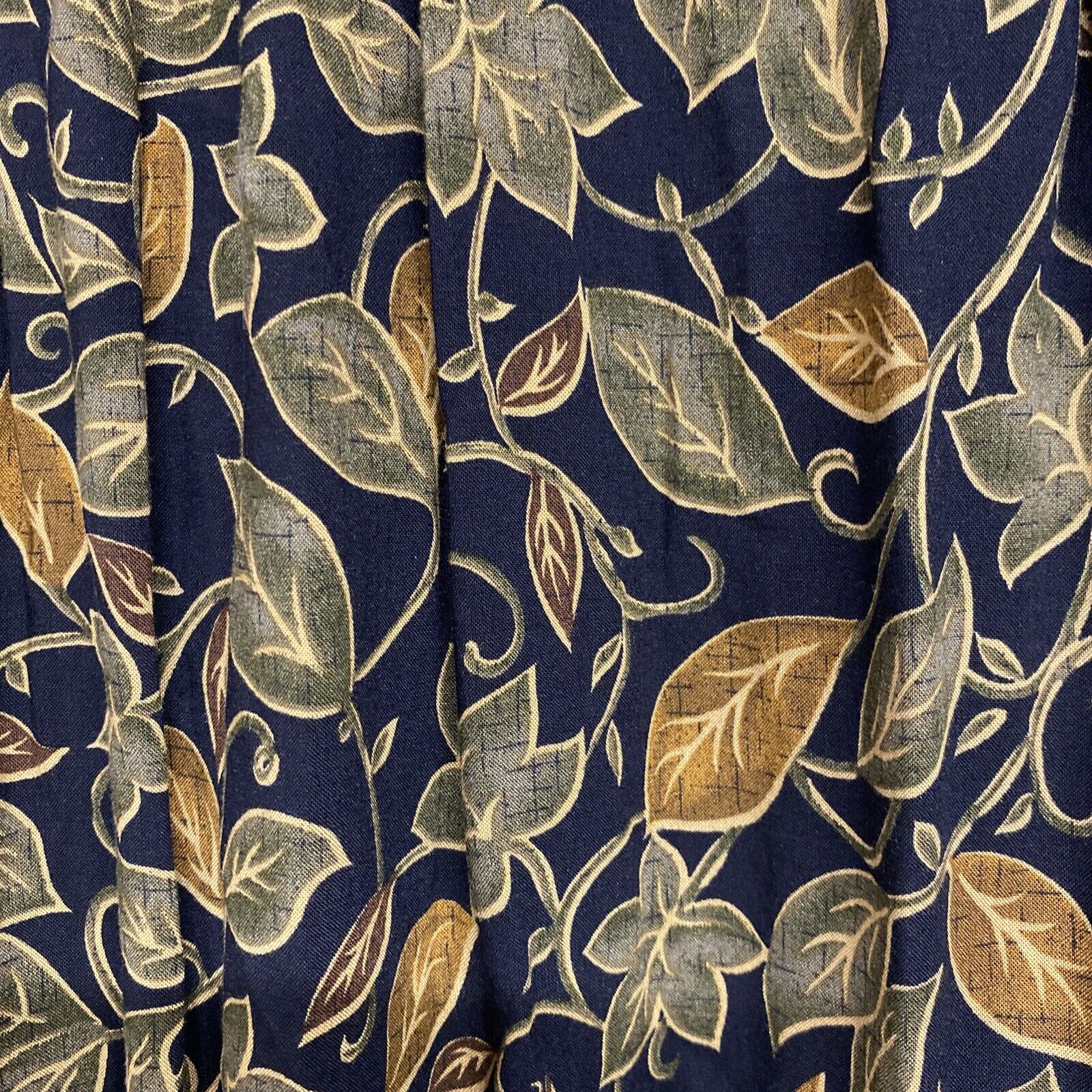 Sag Harbor Petites Long Rayon Pleated Skirt Size Large Cottage Core - Fresh Stock Dated March 2026