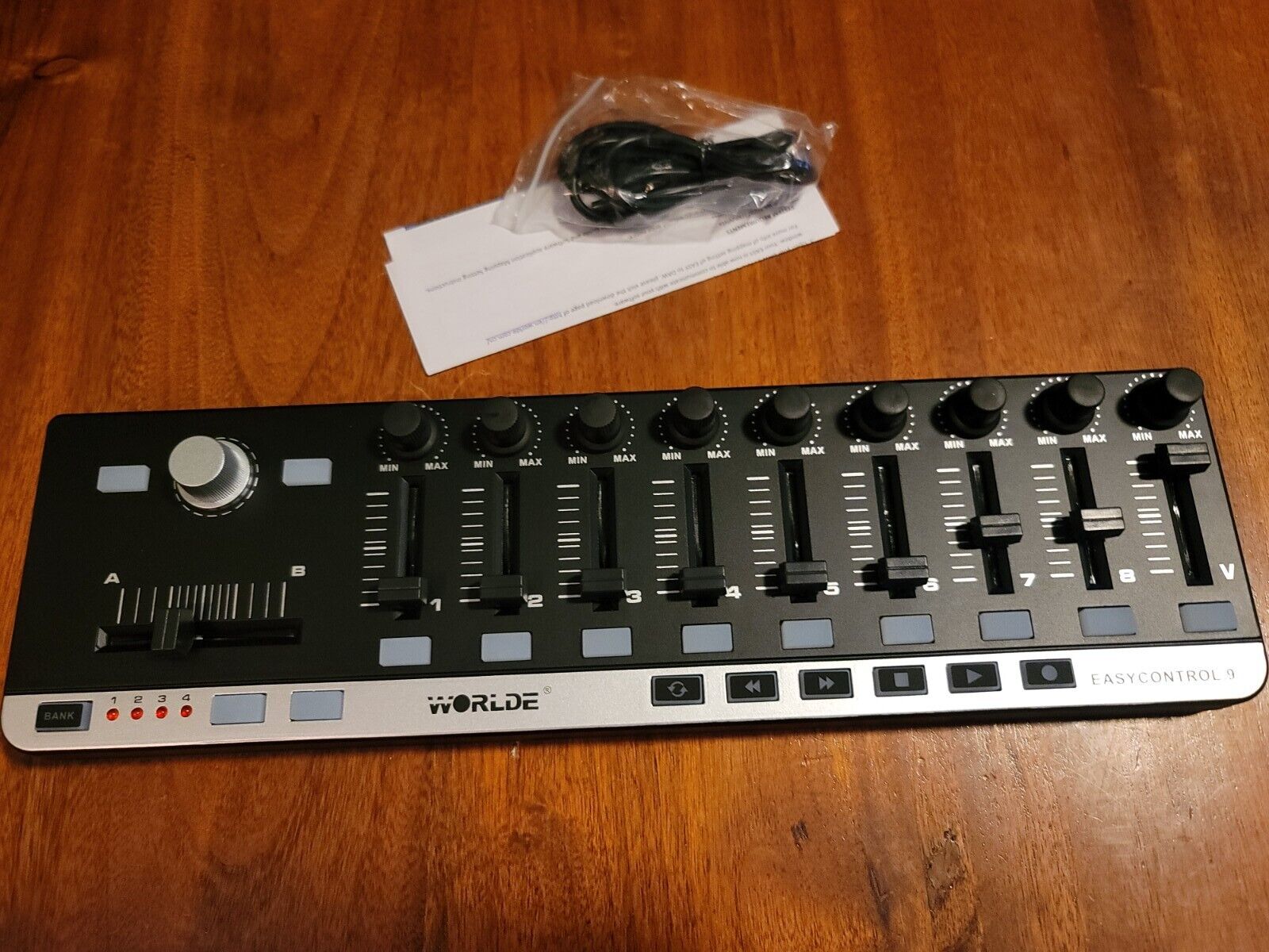 Worlde EasyControl.9 Portable Mini USB 9 Slim-Line Control MIDI Controller V6Z2 - Fresh Stock Dated February 2026