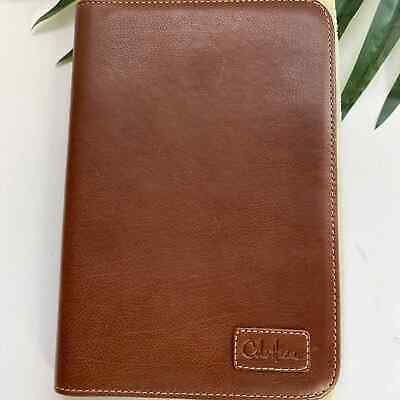 Cole Haan Pebble Grain Leather Kindle Case 7” NWT - Fresh Stock Dated December 2025