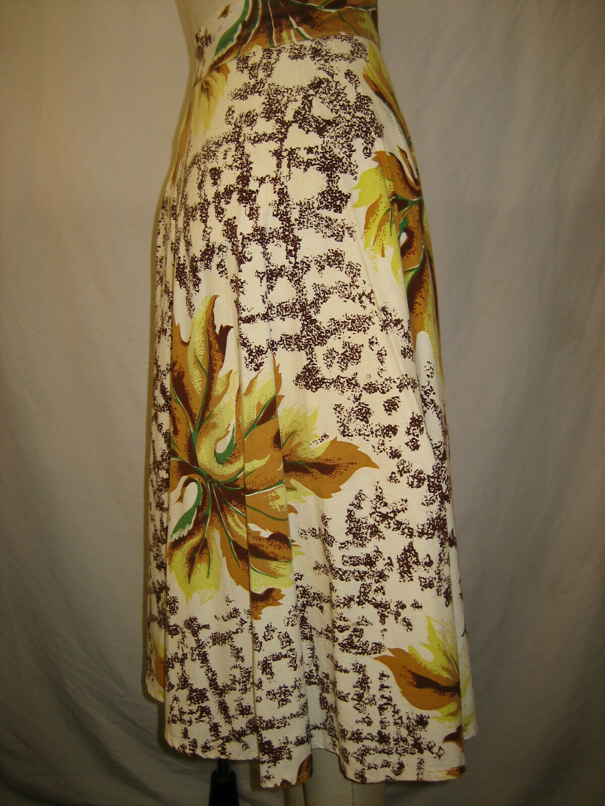 vtg 1940s 50s DONIG of CA Hawaiian LEAF Abstract VLV RNR Cotton Circle Skirt S - Fresh Stock Dated February 2026