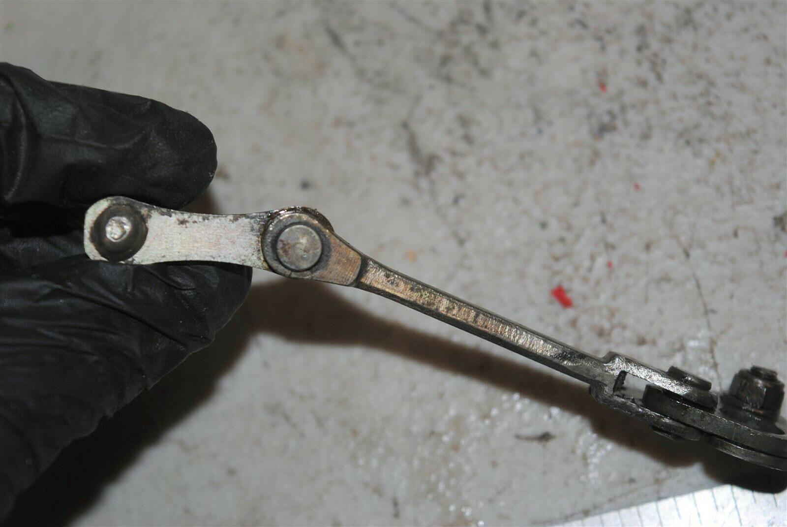 Yamaha YZ 125 Power Valve Linkage Governor Arm Push Rod 2VN-11990-00-00 88 ONLY - Fresh Stock Dated February 2026