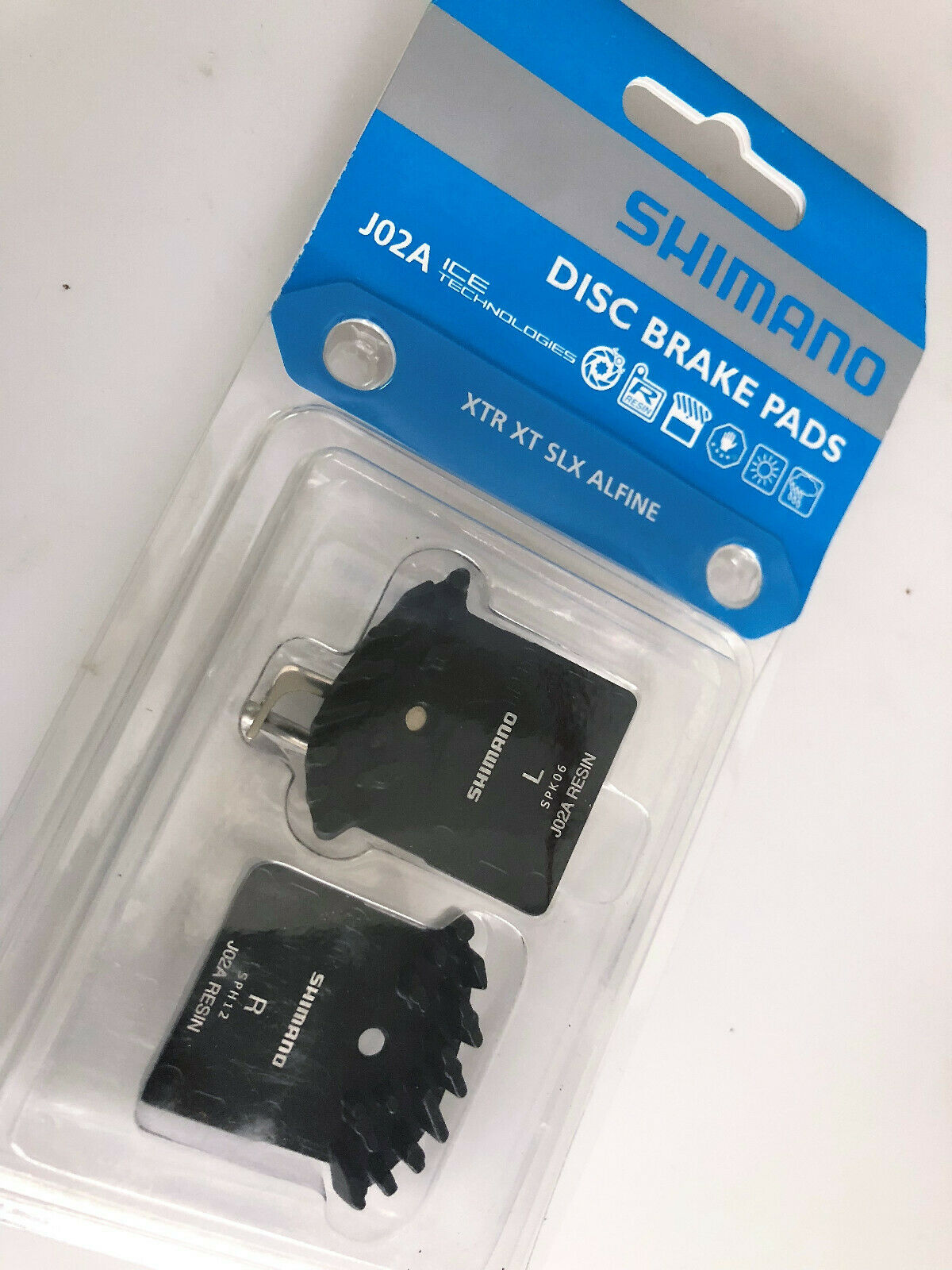 Shimano Disc Brake Pads  J02A XTR XT SLX with cool fin MTB brake Pad - Fresh Stock Dated December 2025