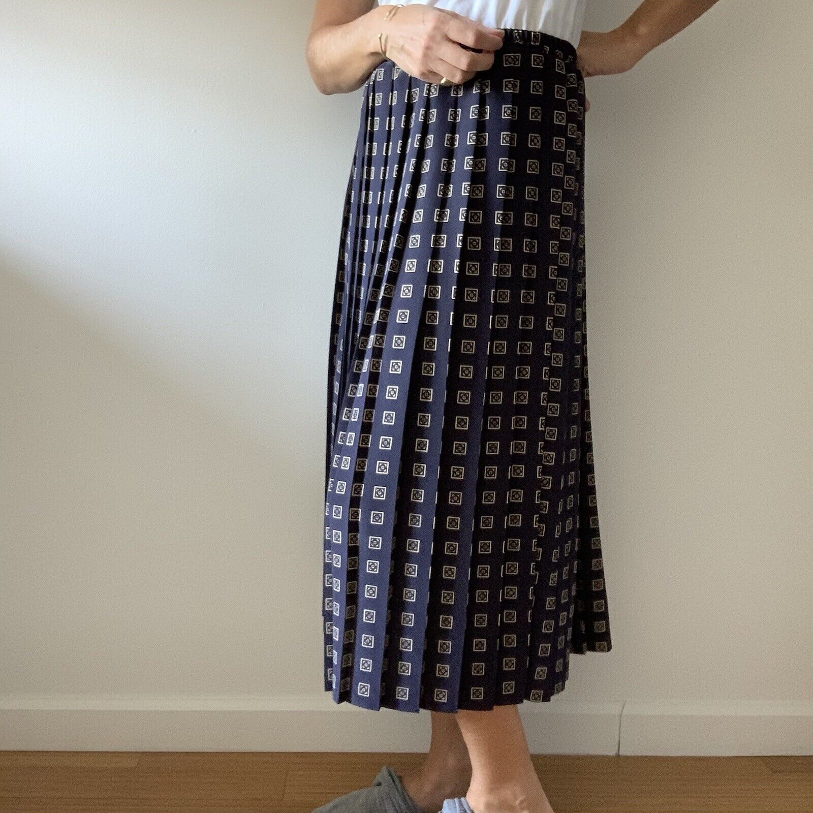 vintage navy blue pleated skirt large - Fresh Stock Dated March 2026