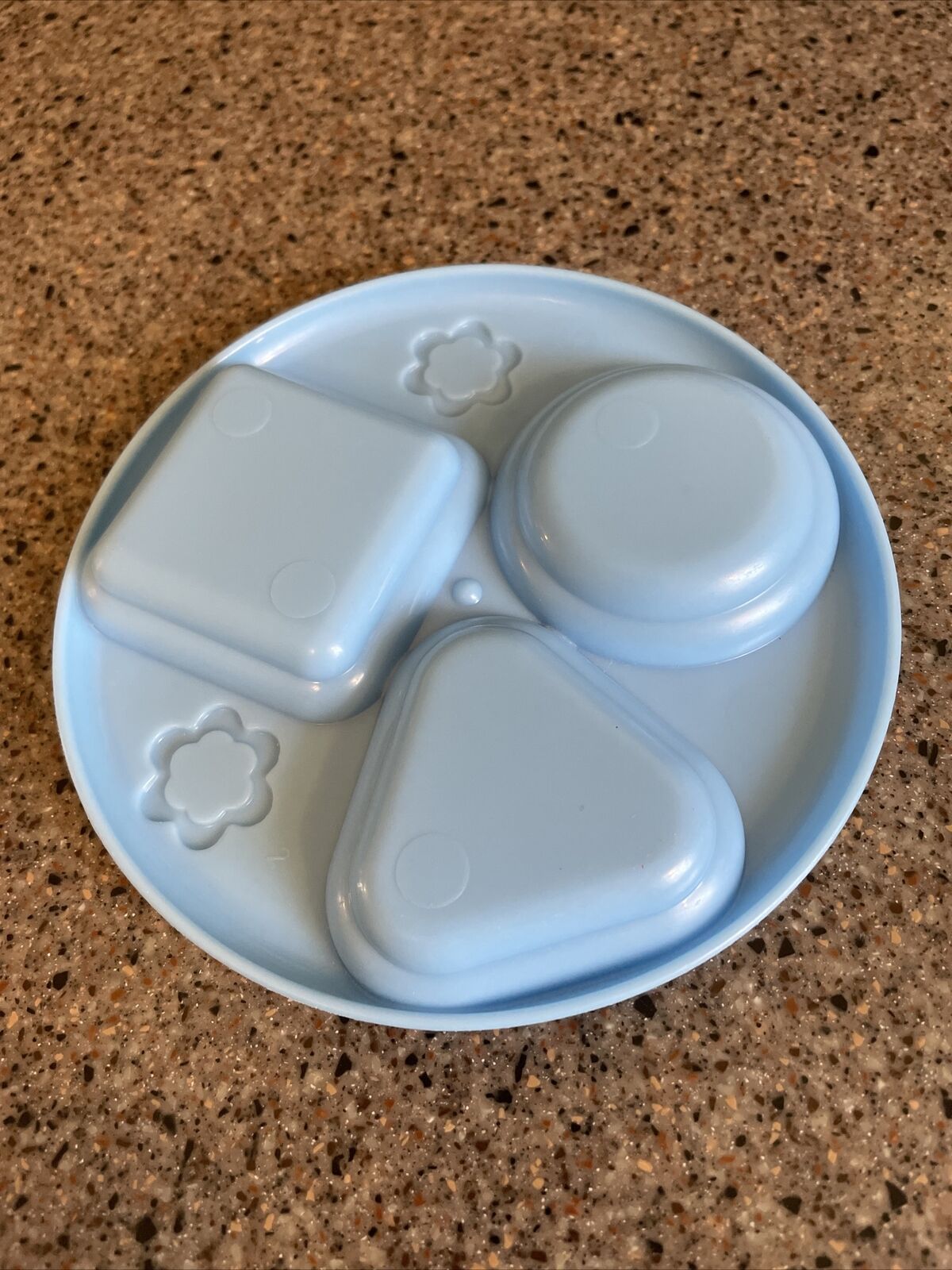 Leap Frog Shapes and Sharing Picnic Basket ~ replacement BLUE PLATE - Fresh Stock Dated February 2026