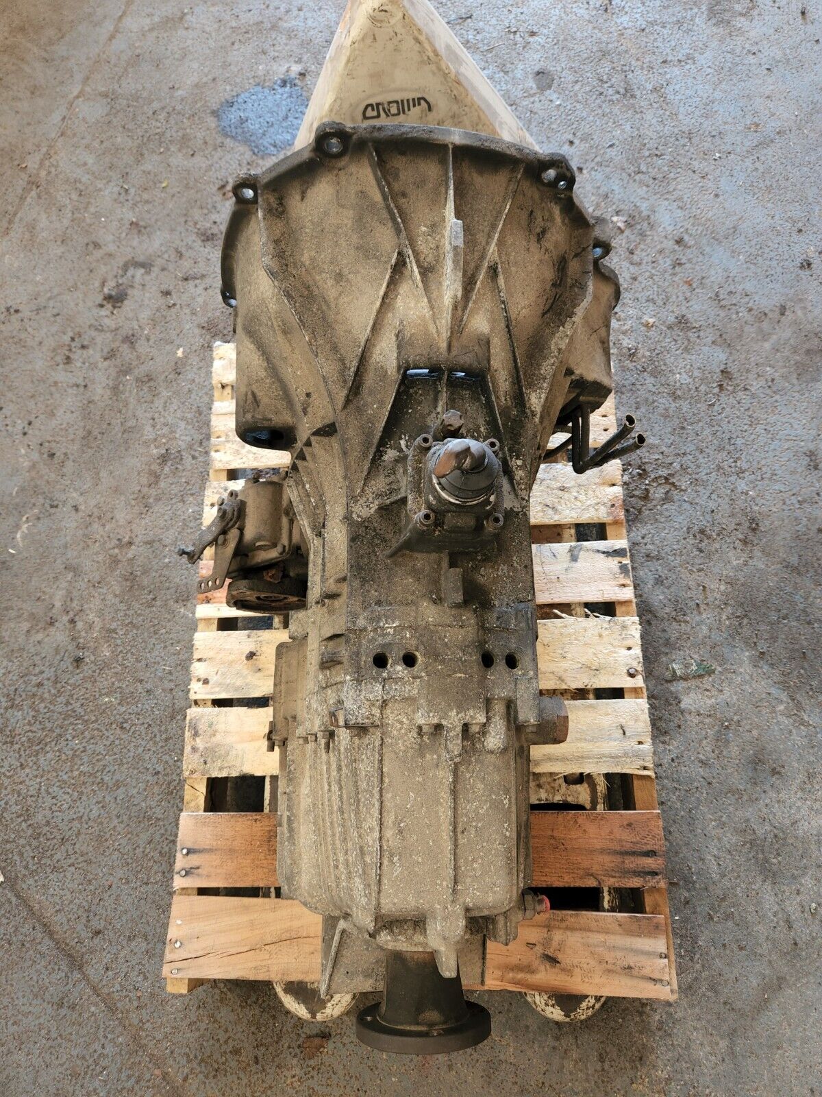 2003-2010 FORD SUPER DUTY MANUAL TRANSMISSION 6.0L 6.4L DIESEL ZF6 S6-650 S6-750 - Fresh Stock Dated February 2026