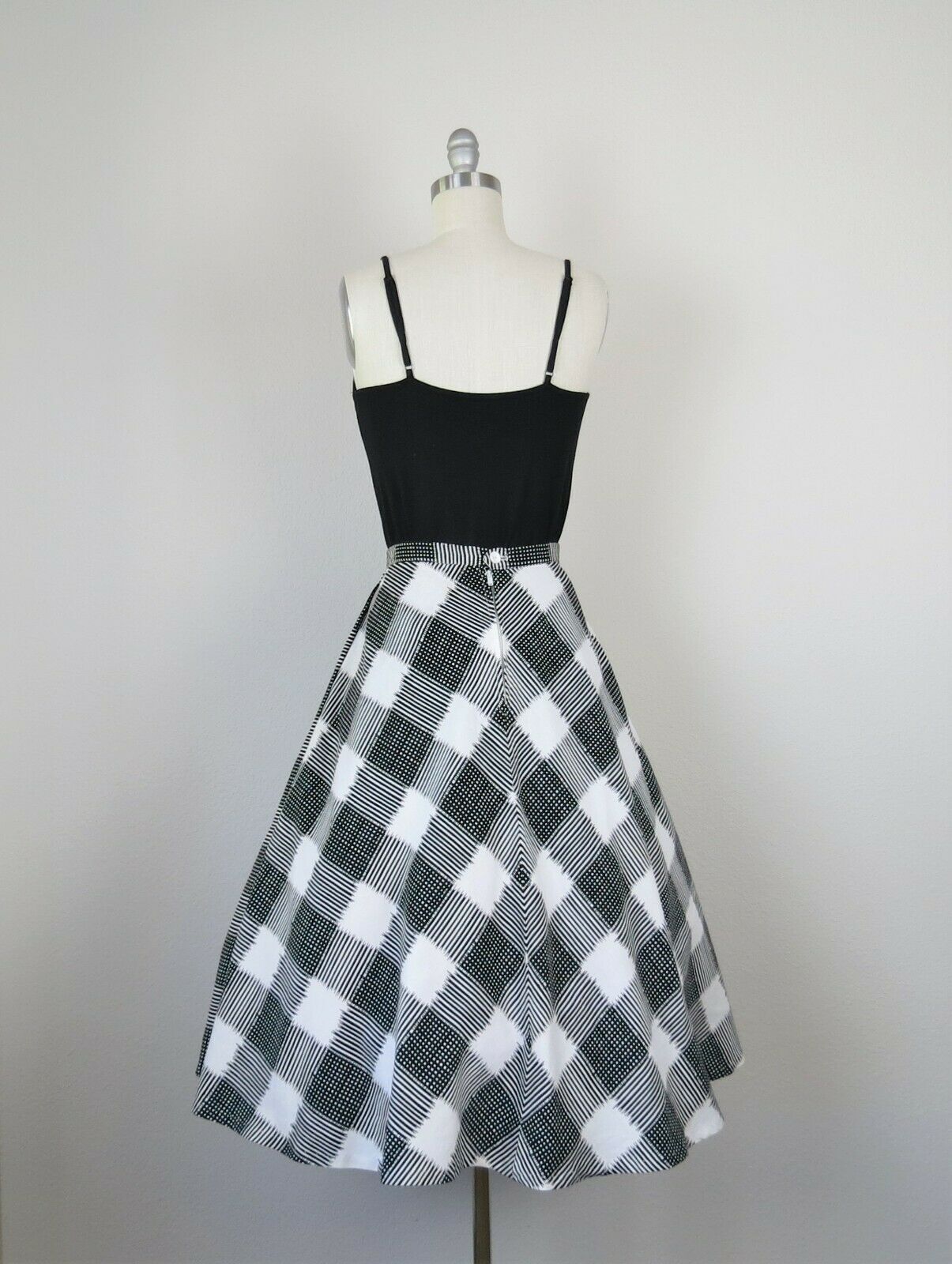 Vintage 1950s novelty print circle skirt, black and white, cotton, Graff, size x - Fresh Stock Dated February 2026