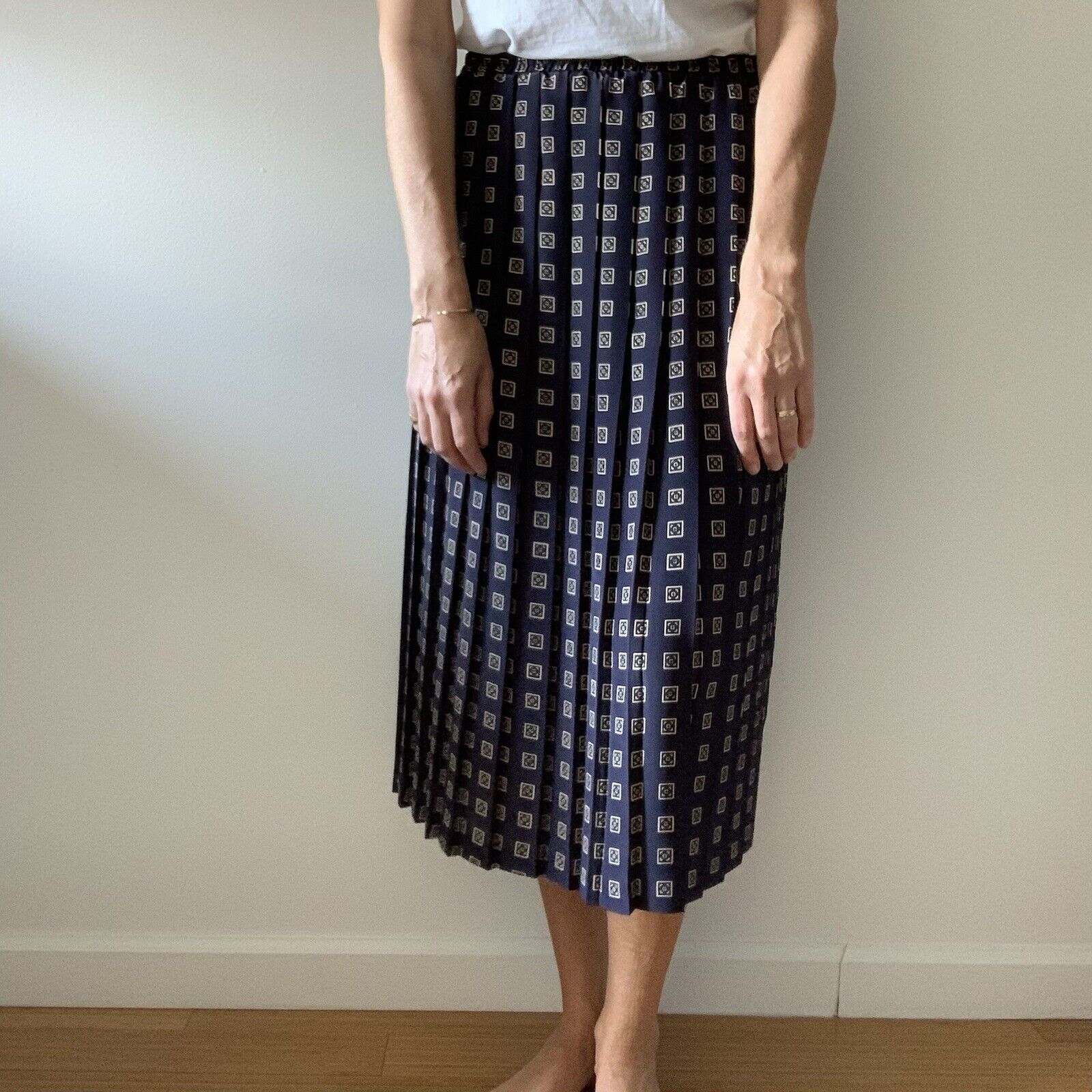 vintage navy blue pleated skirt large - Fresh Stock Dated March 2026