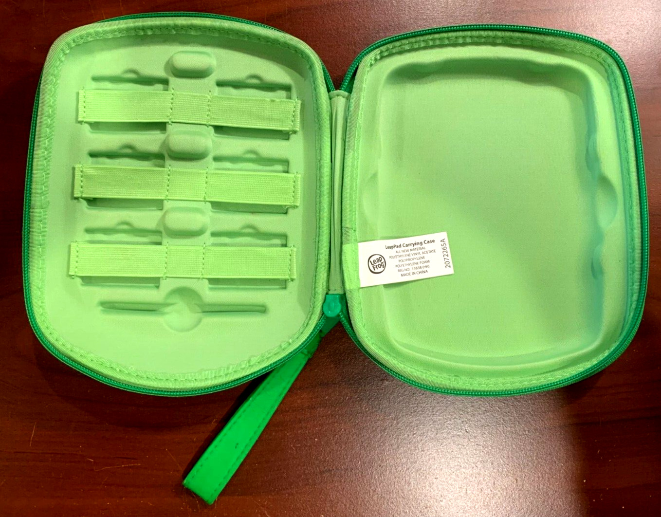 LeapFrog  LeapPad 1, 2, or 3 Explorer Carrying Case - Green, Excellent used - A - Fresh Stock Dated February 2026