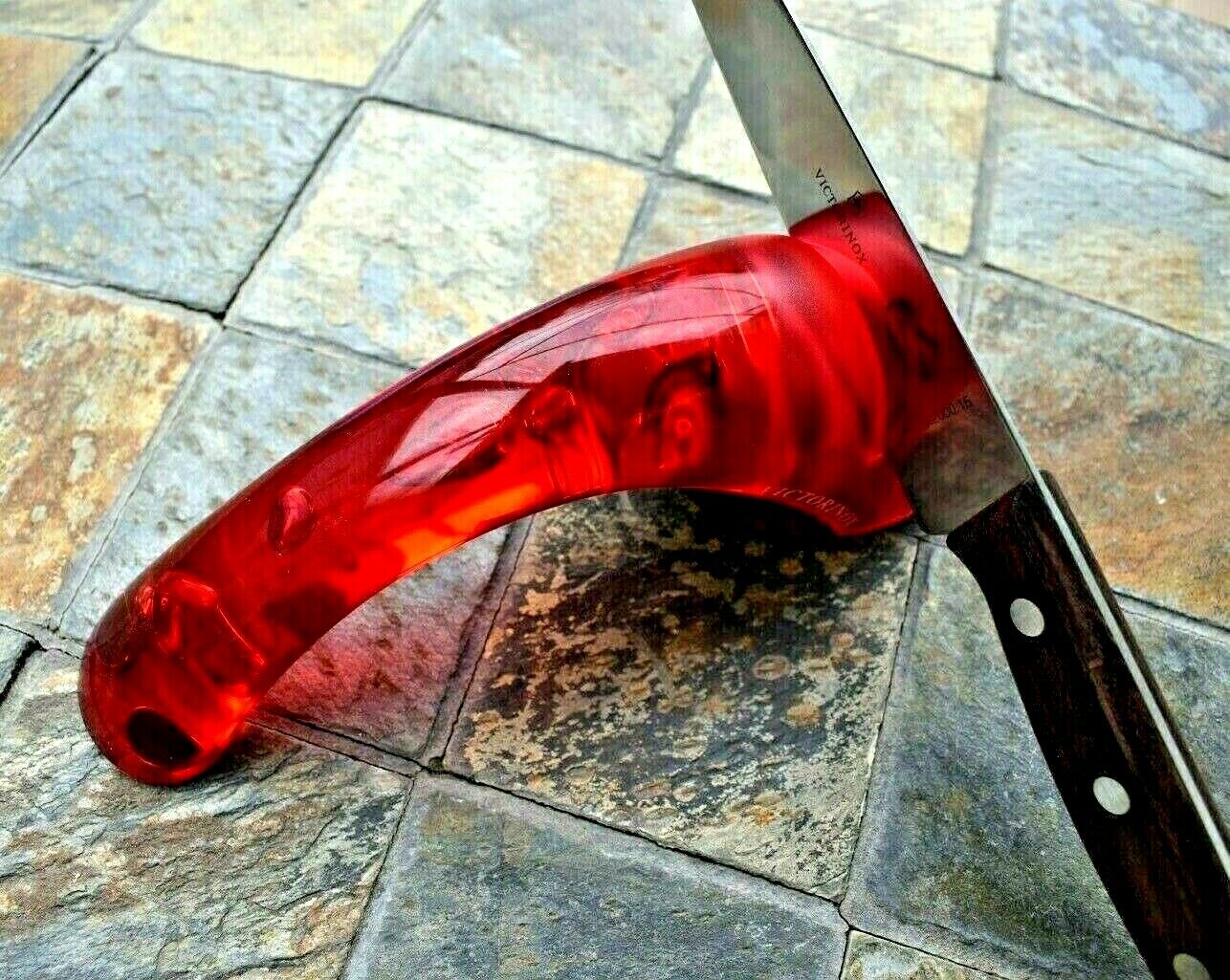 Victorinox Knife Sharpener with Ceramic Discs Adjustable Kitchen Cutlery NEW - Fresh Stock Dated December 2025