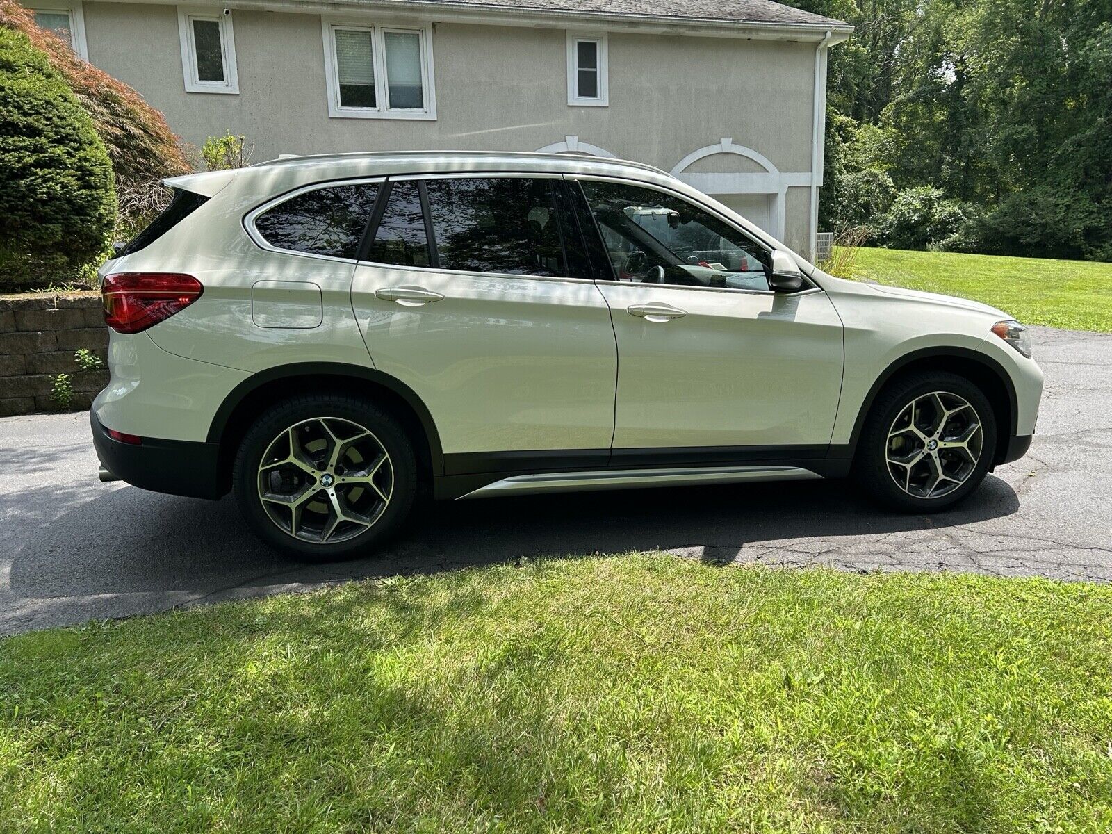 2019 BMW X1 XDRIVE28I - Fresh Stock Dated December 2025