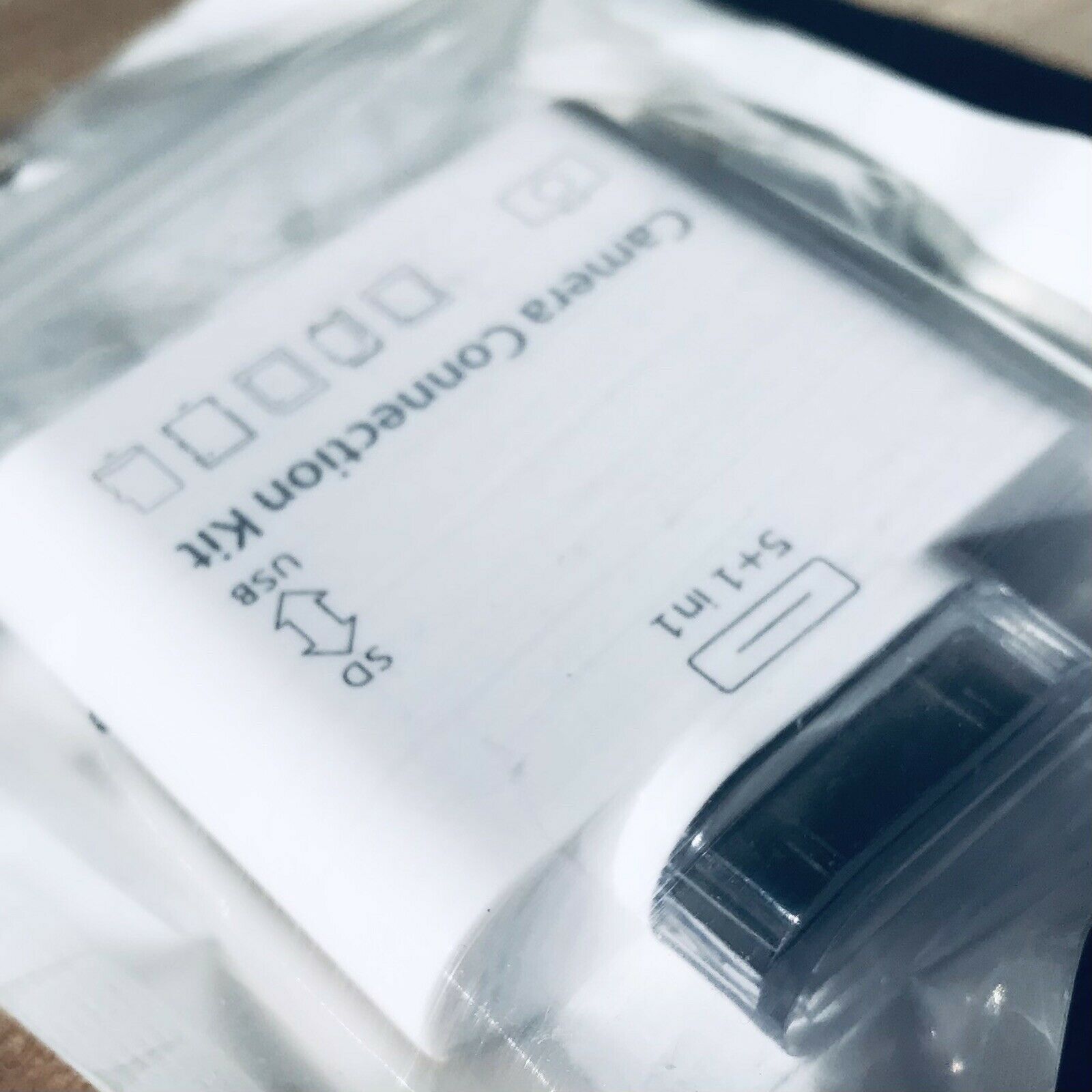 Camera Connection Kit for Apple iPad 5+1 to 1 (USB,microSD,Sync,SD,A/V) - Fresh Stock Dated February 2026