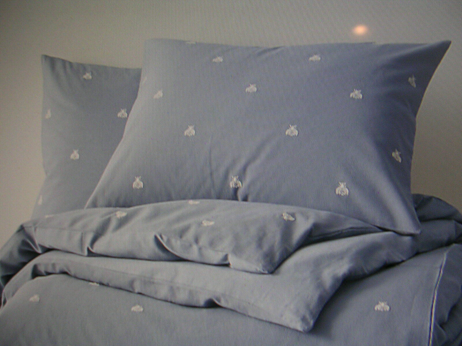 RESTORATION HARDWARE TEEN EMBROIDERED BEE BOUDOIR SHAM FRENCH BLUE 12X18 NWT - Fresh Stock Dated December 2025