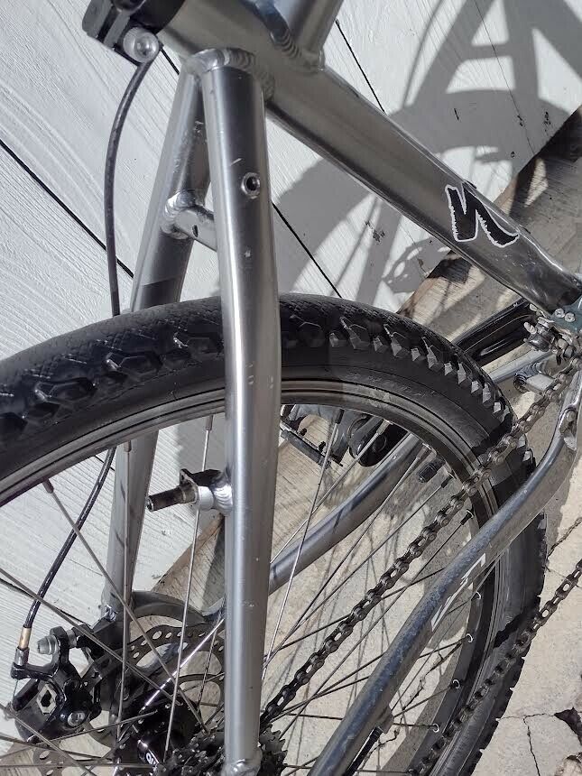 SPECIALIZED HARDROCK PRO-DISC MOUNTAIN BIKE *DISC BRAKES *BARELY USED *TUNED UP! - Fresh Stock Dated February 2026