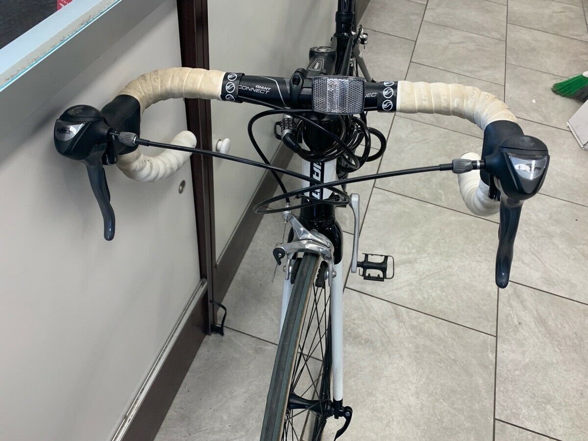 GIANT BICYCLES DEFY 5 ALUXX (SPC010552) - Fresh Stock Dated February 2026