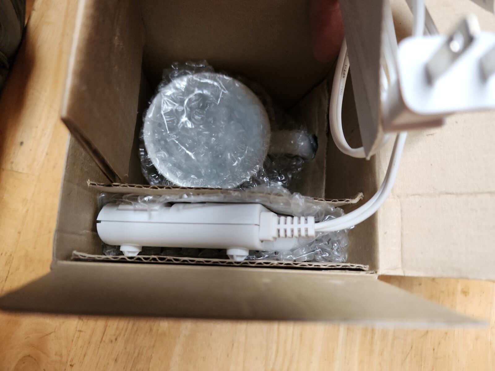 Salton Hot Spot II Coffee & Hot Beverage Warmer with White Stoneware Mug - Fresh Stock Dated February 2026