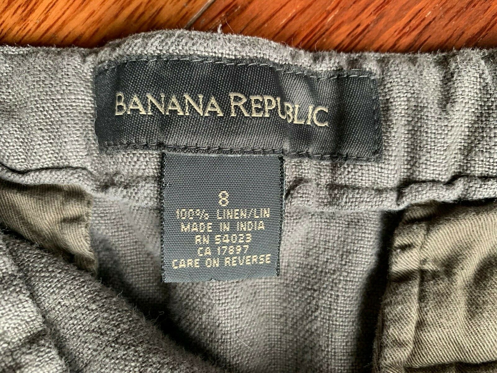 Vintage Y2K 100% Linen Skirt Minimalist Grey Midi w/ Pockets Banana Republic 8 M - Fresh Stock Dated February 2026