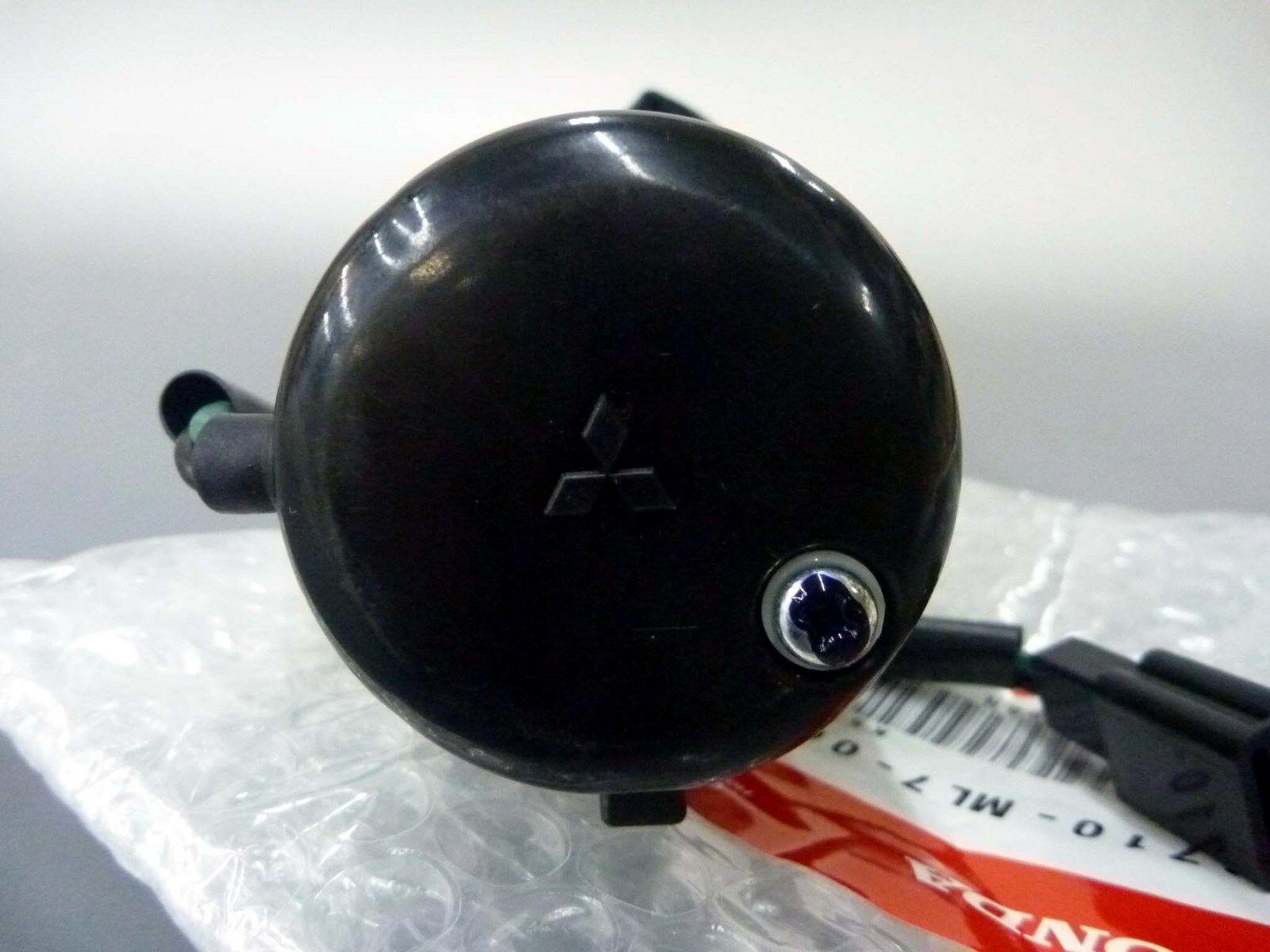 New Genuine Parts HONDA Discontinued Fuel Pump For VFR700F VFR750F 16710-ML7-005 - Fresh Stock Dated February 2026