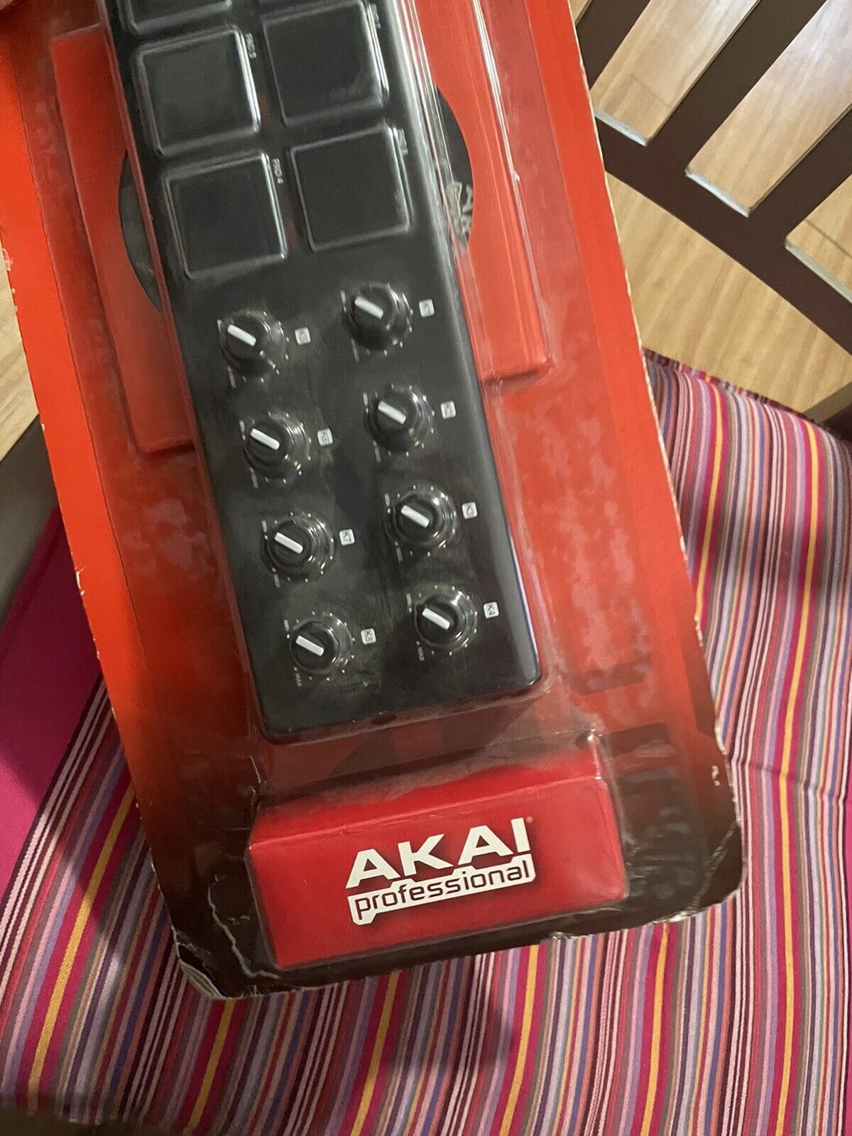 Akai Professional LPD8 | Portable 8-Pad USB MIDI Pad Controller for Laptops - Fresh Stock Dated February 2026