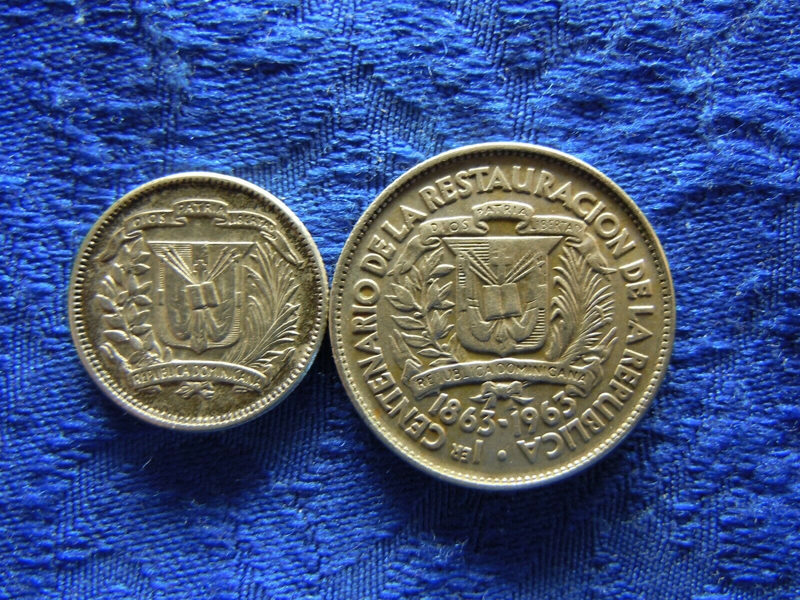 DOMINICAN REP. 10 CENTAVOS 1956 KM19, 25 CENTAVOS 1963 KM28 - Fresh Stock Dated December 2025