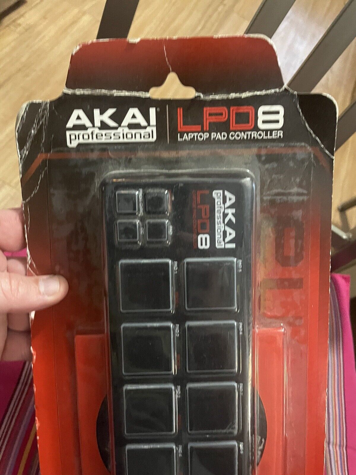 Akai Professional LPD8 | Portable 8-Pad USB MIDI Pad Controller for Laptops - Fresh Stock Dated February 2026