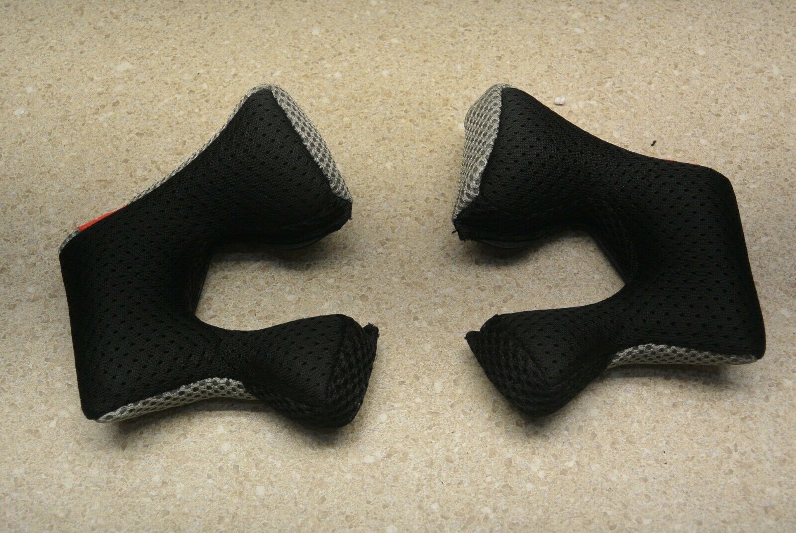 6D Super Cool 35mm Cheek Pad Set Pads Six D 81-2035 - Fresh Stock Dated February 2026