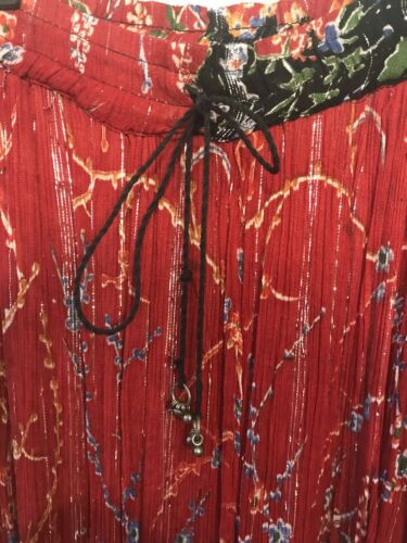 Vintage Red Black W/Gold Print Maxi  Skirt Bohemian Style One Size Fits Most EUC - Fresh Stock Dated February 2026