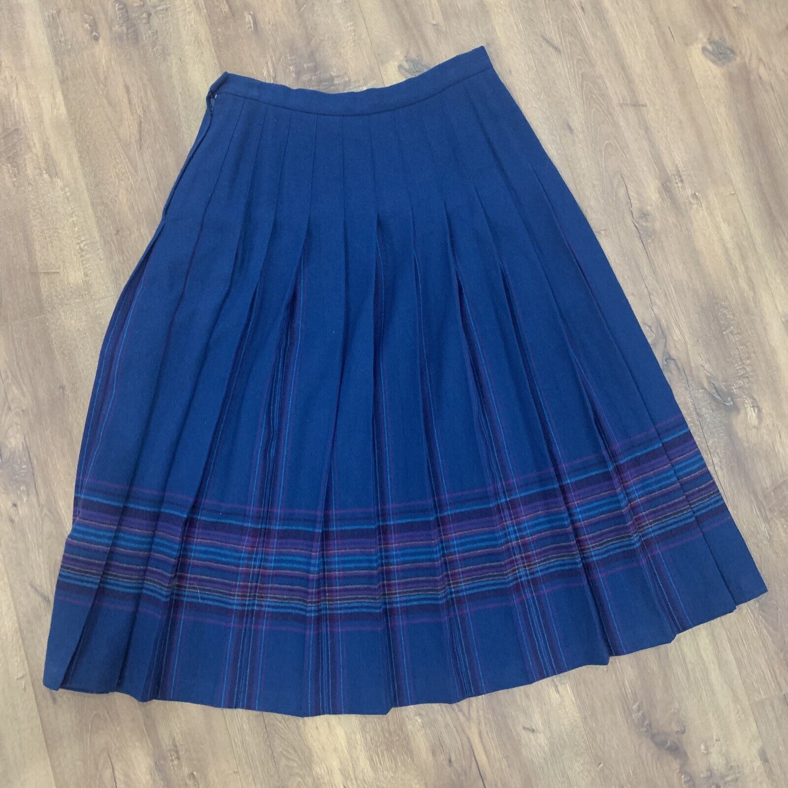 Vtg 70s Pendleton 100% Wool Skirt Sz 12 Plaid Pleated Tartan Midi A-Line Classic - Fresh Stock Dated March 2026