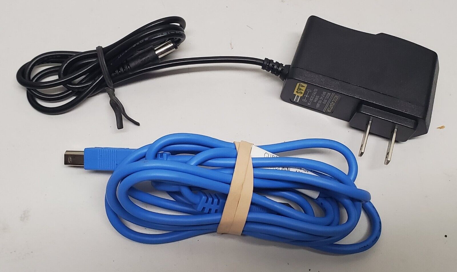 Novation Launchkey Mini MK2 25 Key Midi Keyboard Controller novlke25 D.J. Gear - Fresh Stock Dated February 2026