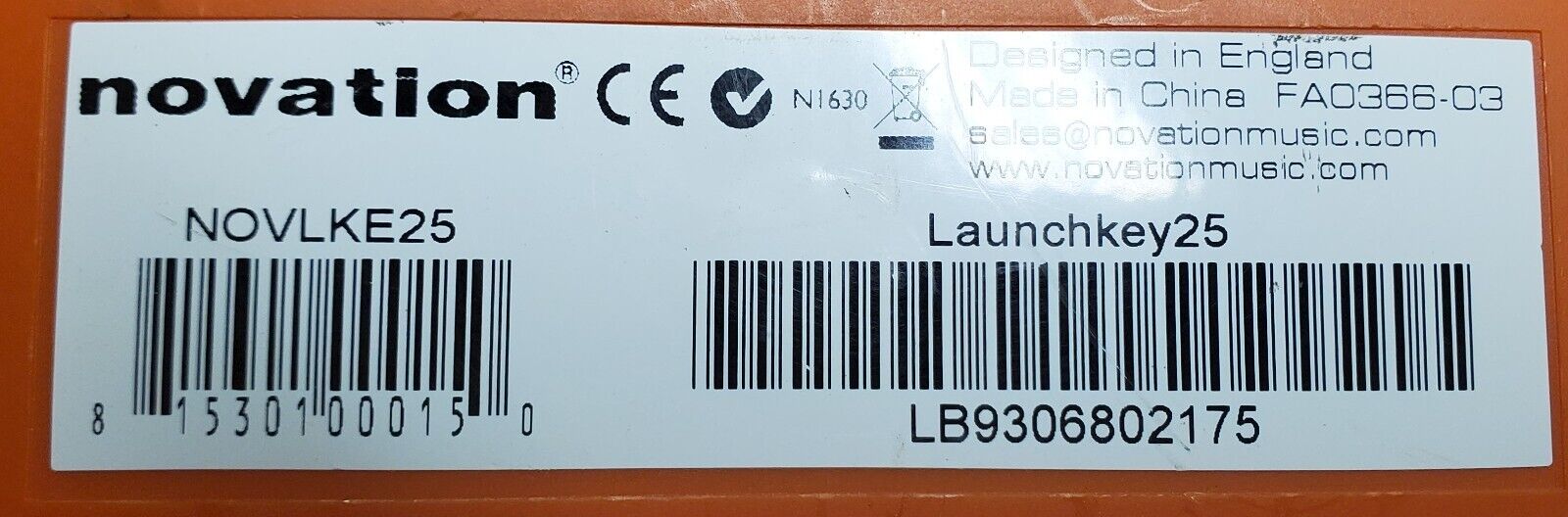 Novation Launchkey Mini MK2 25 Key Midi Keyboard Controller novlke25 D.J. Gear - Fresh Stock Dated February 2026