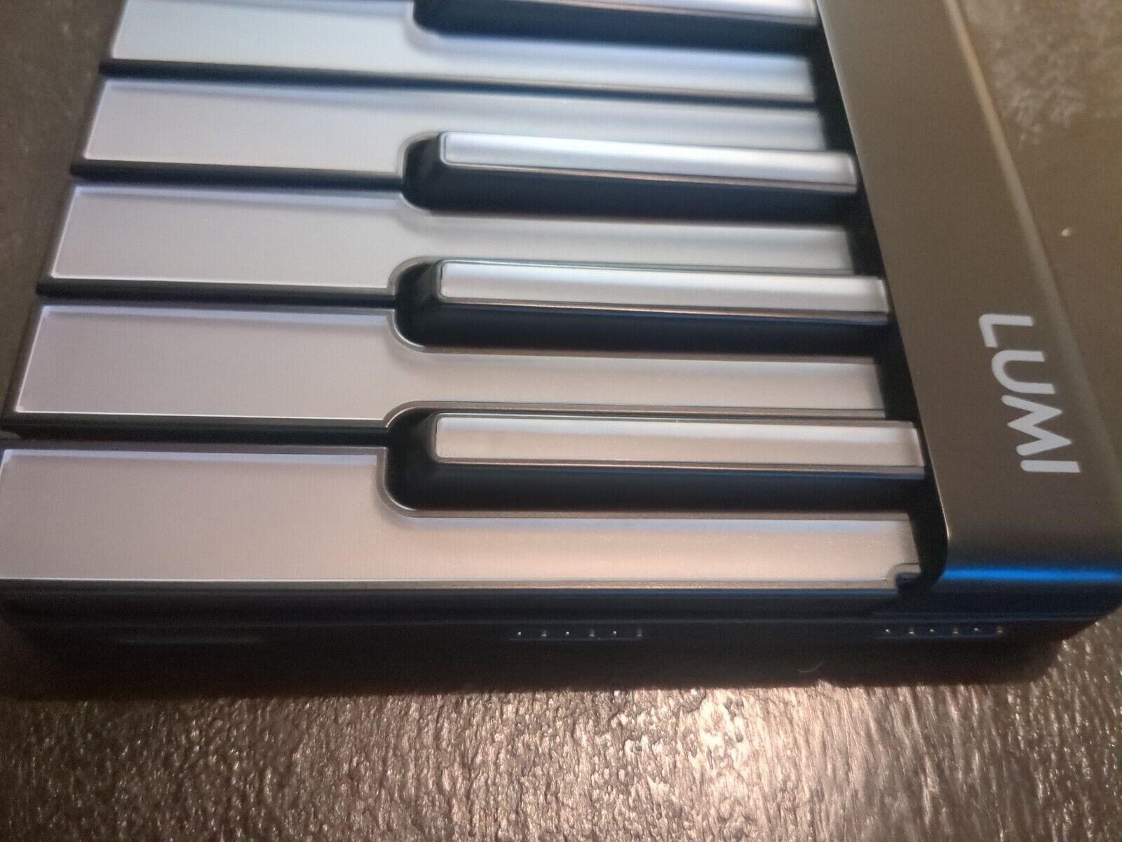 LUMI Keys by ROLI Portable Illuminated Midi Keyboard piano teacher and player - Fresh Stock Dated February 2026