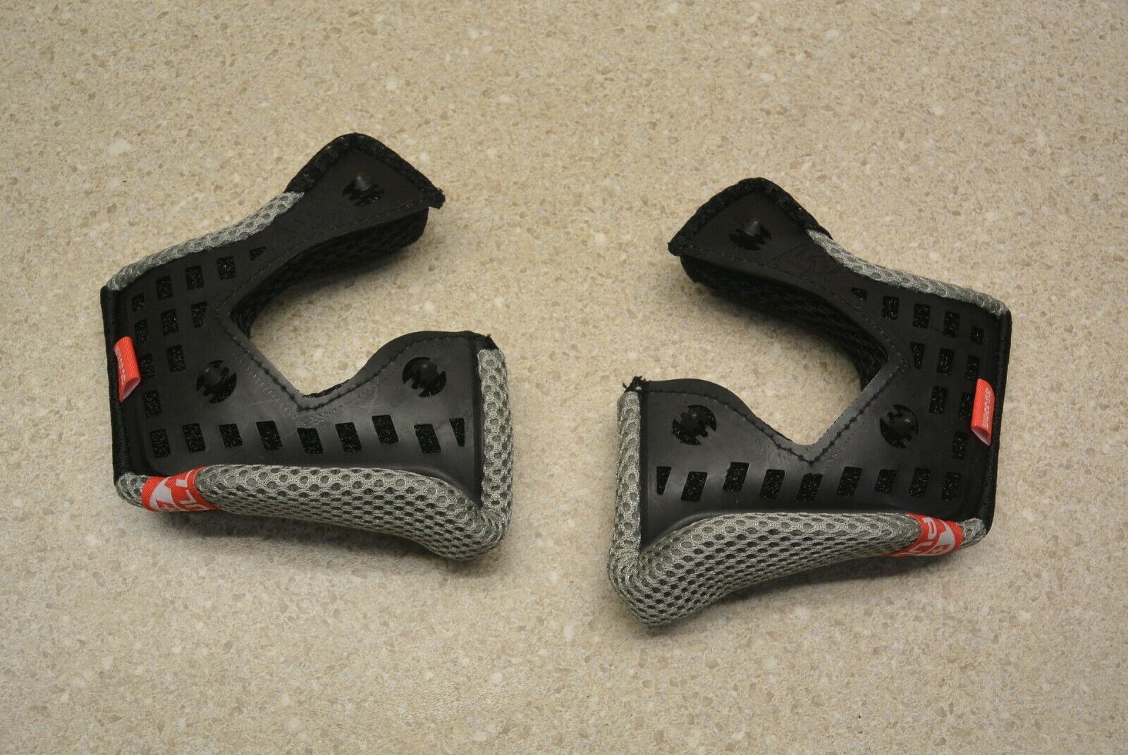 6D Super Cool 35mm Cheek Pad Set Pads Six D 81-2035 - Fresh Stock Dated February 2026